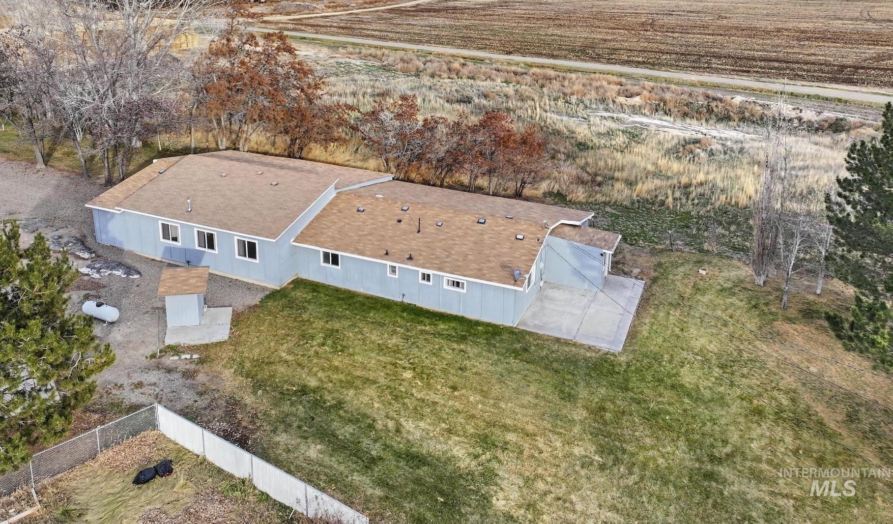 123 E 400 S, Jerome, Idaho 83338, 5 Bedrooms, 2 Bathrooms, Residential For Sale, Price $584,000,MLS 98991216