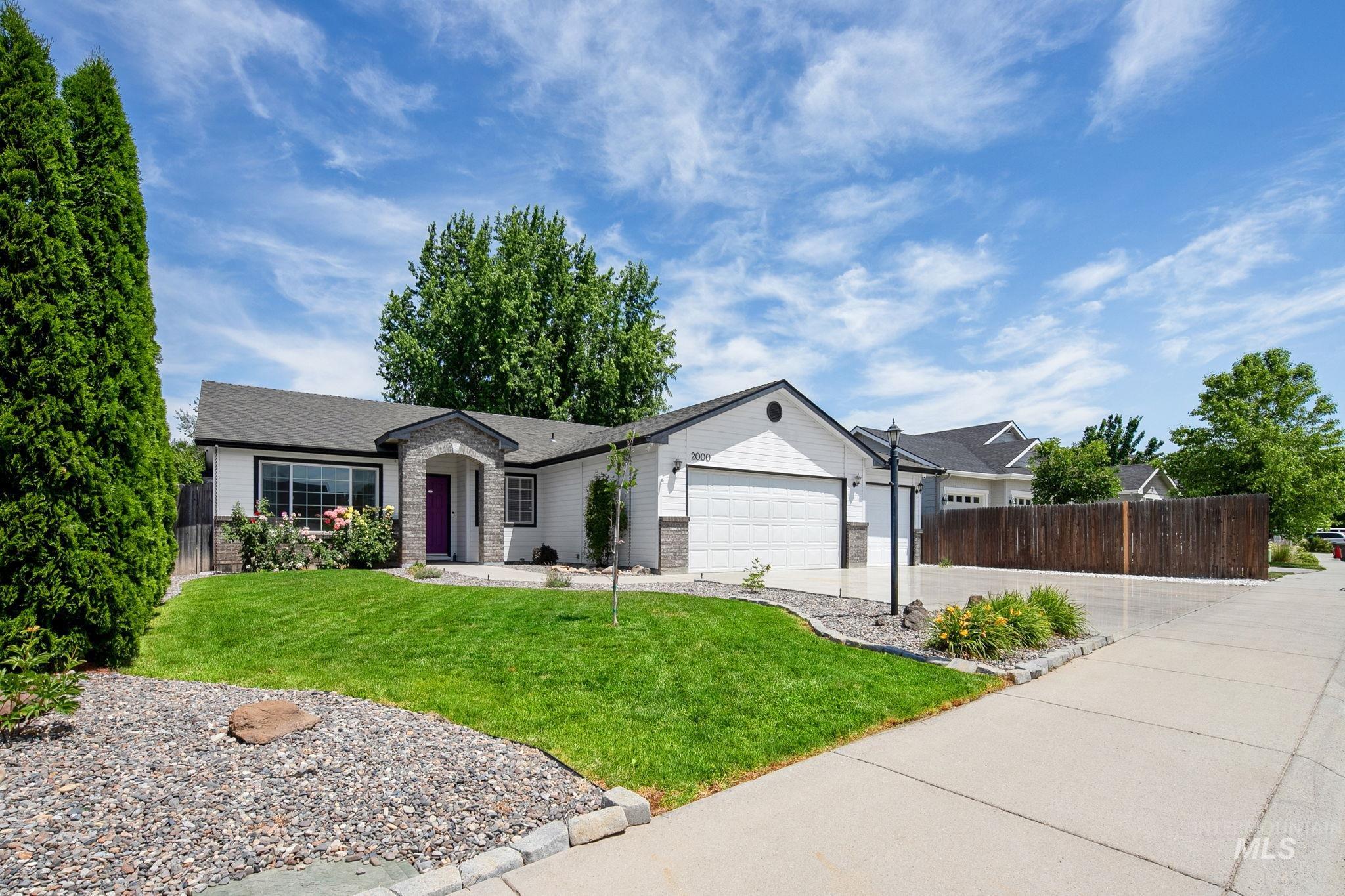 2000 E Kamay Drive, Meridian, Idaho 83646, 4 Bedrooms, 2 Bathrooms, Residential For Sale, Price $439,900,MLS 98991217