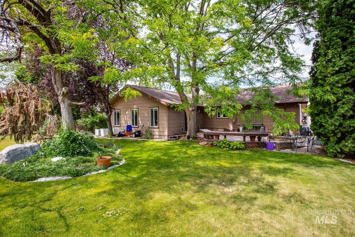 2572 Navajo Circle, Twin Falls, Idaho 83301, 4 Bedrooms, 3 Bathrooms, Residential For Sale, Price $450,000,MLS 98991218
