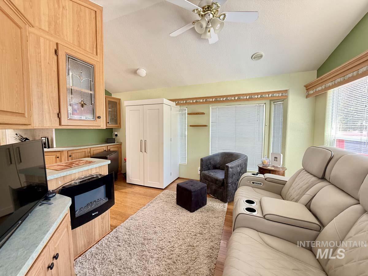 30 A Street, Cascade, Idaho 83611, 1 Bedroom, 1 Bathroom, Residential For Sale, Price $178,000, 98991220