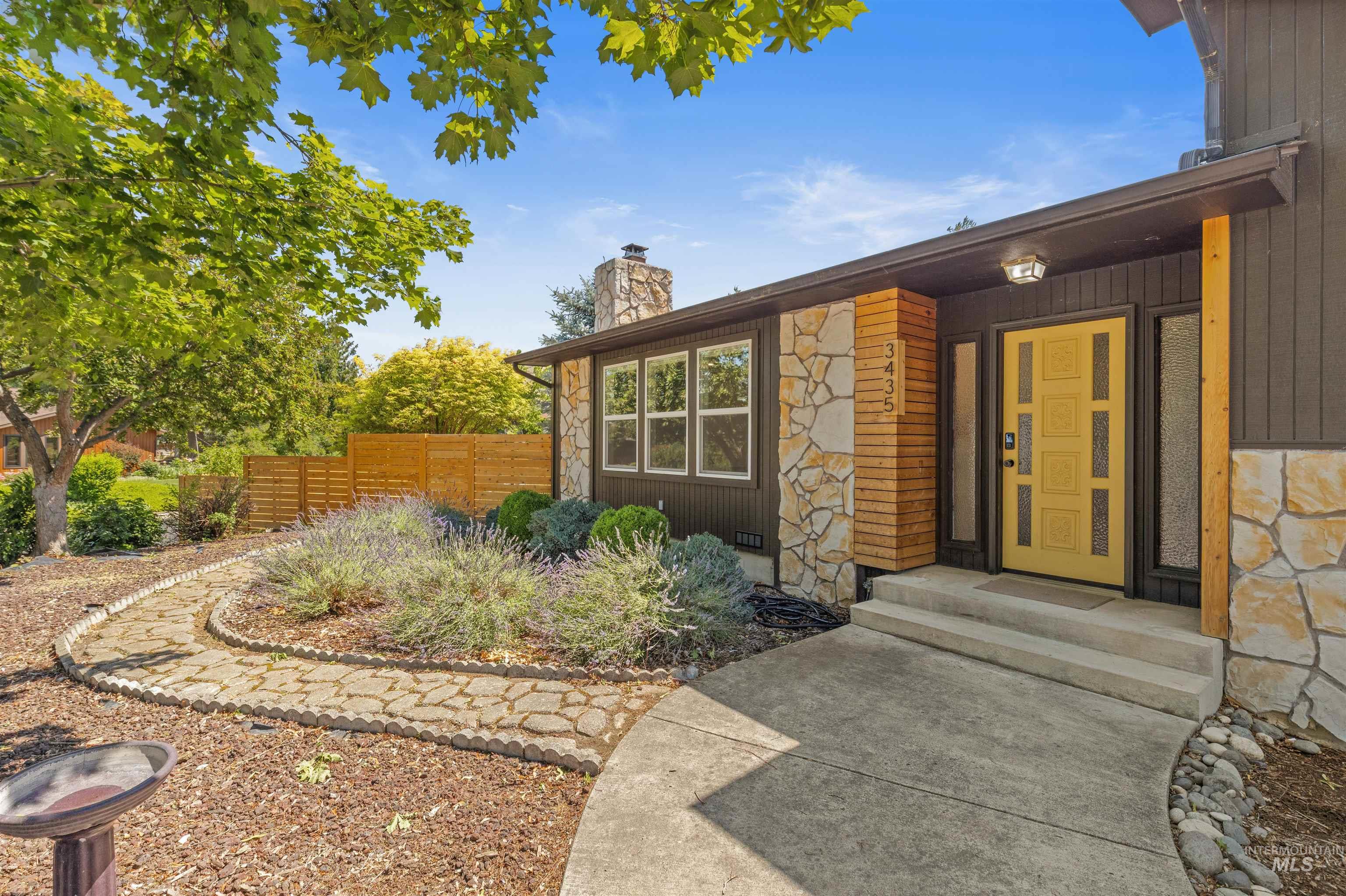 3435 Selway Dr, Lewiston, Idaho 83501, 3 Bedrooms, 2.5 Bathrooms, Residential For Sale, Price $545,000,MLS 98991221