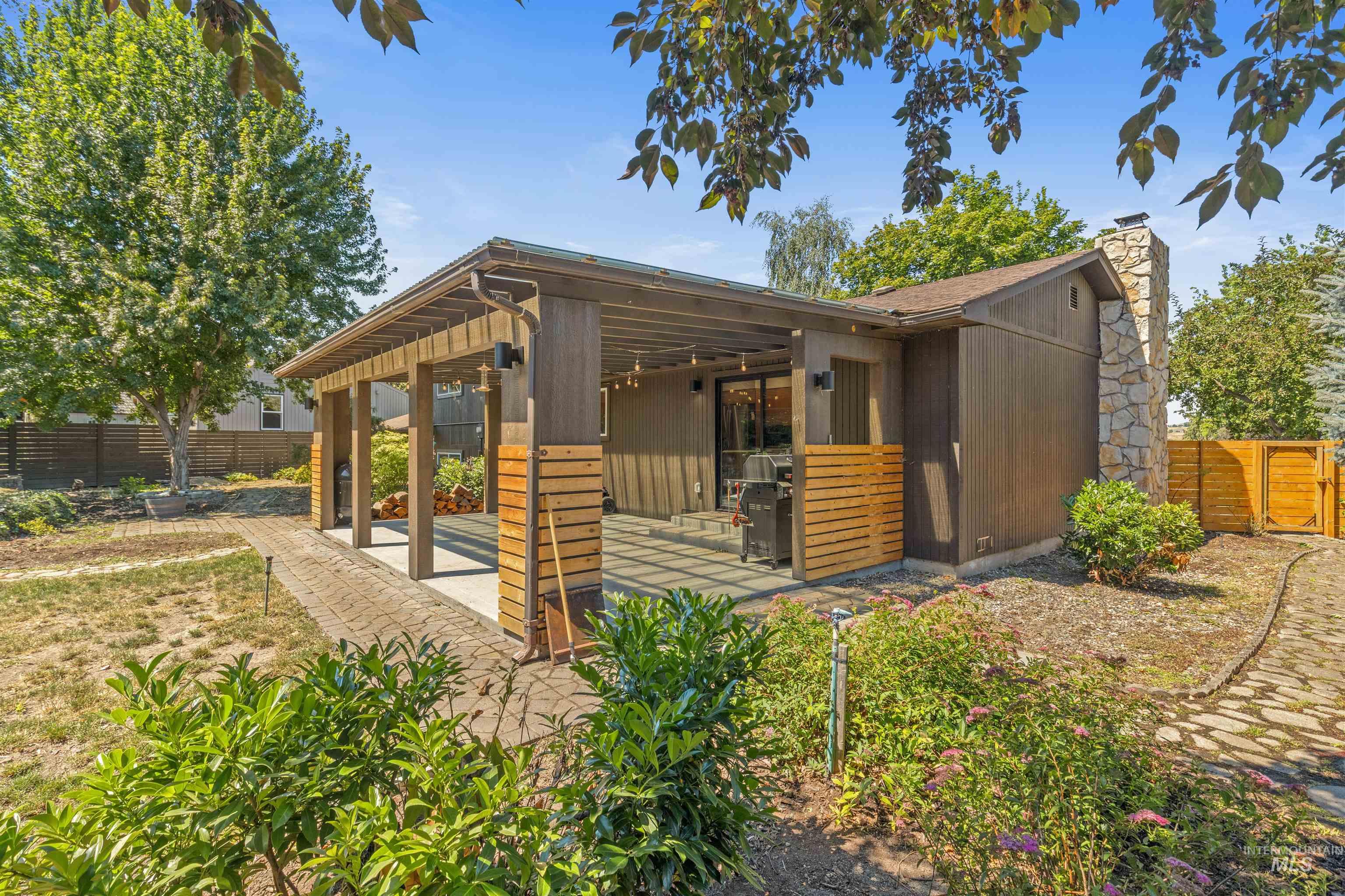 3435 Selway Dr, Lewiston, Idaho 83501, 3 Bedrooms, 2.5 Bathrooms, Residential For Sale, Price $545,000,MLS 98991221