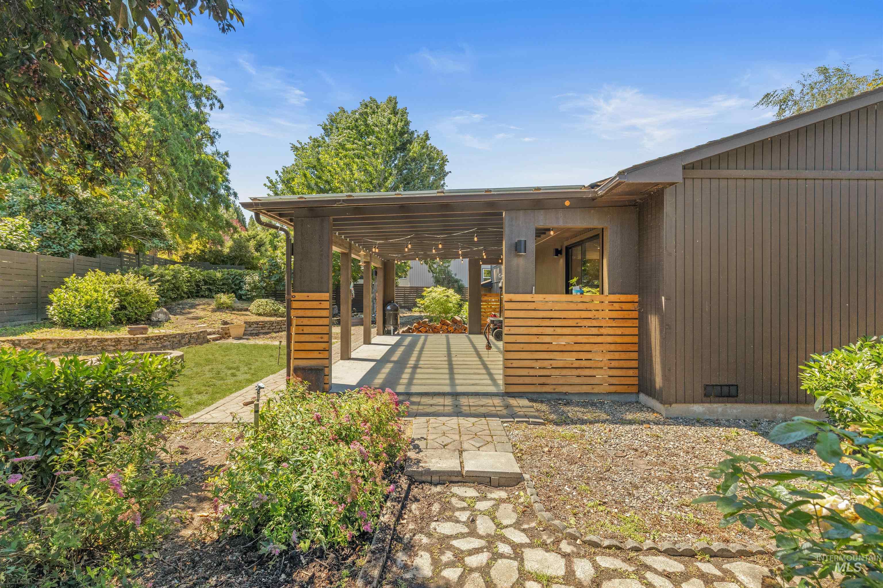 3435 Selway Dr, Lewiston, Idaho 83501, 3 Bedrooms, 2.5 Bathrooms, Residential For Sale, Price $545,000,MLS 98991221