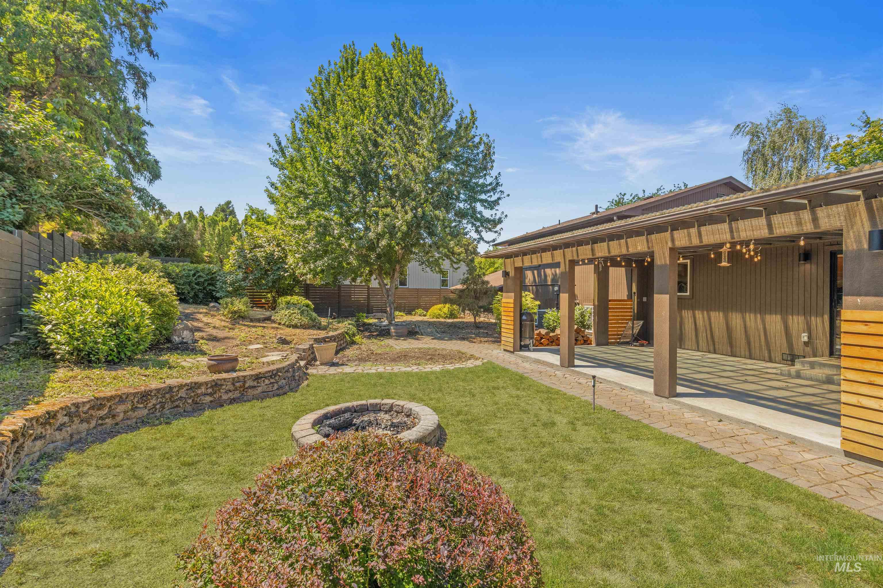 3435 Selway Dr, Lewiston, Idaho 83501, 3 Bedrooms, 2.5 Bathrooms, Residential For Sale, Price $545,000,MLS 98991221