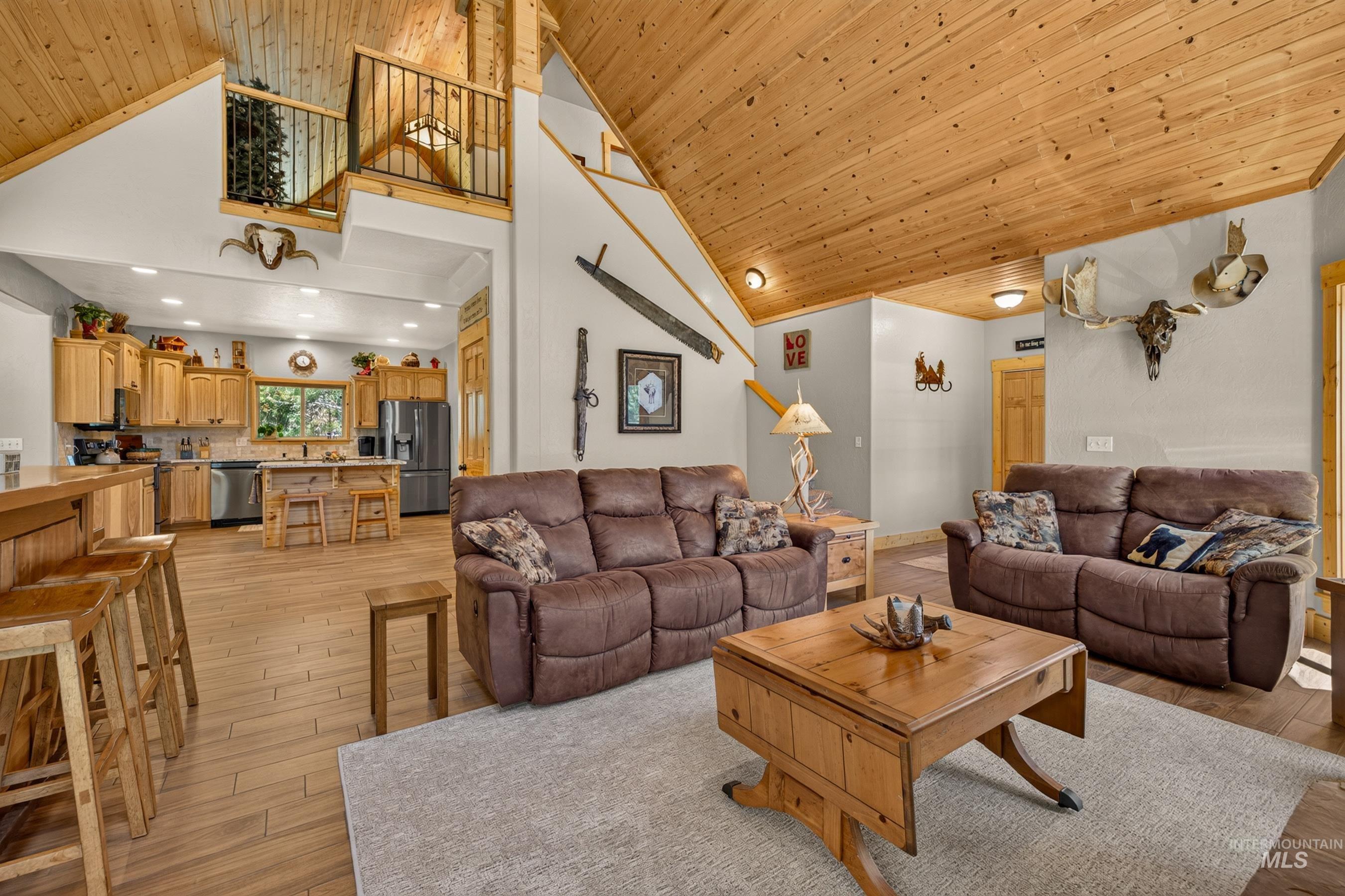 172 Lodgepole Lane, Donnelly, Idaho 83615, 3 Bedrooms, 2.5 Bathrooms, Residential For Sale, Price $1,100,000, 98991228