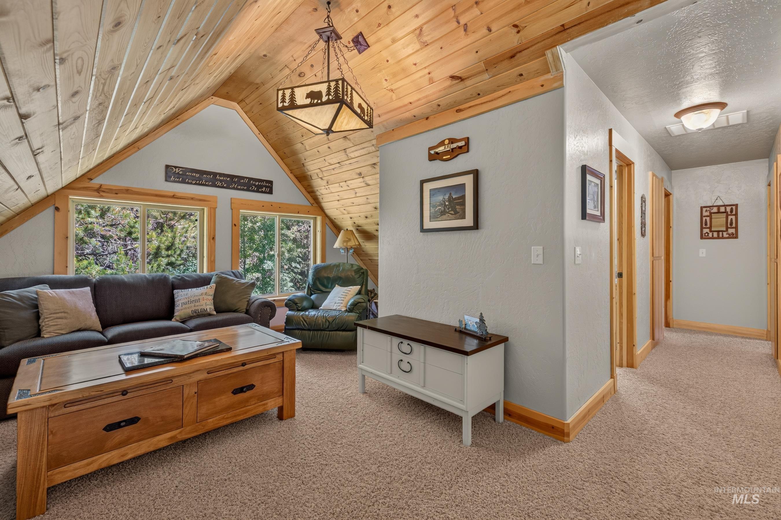 172 Lodgepole Lane, Donnelly, Idaho 83615, 3 Bedrooms, 2.5 Bathrooms, Residential For Sale, Price $1,100,000, 98991228