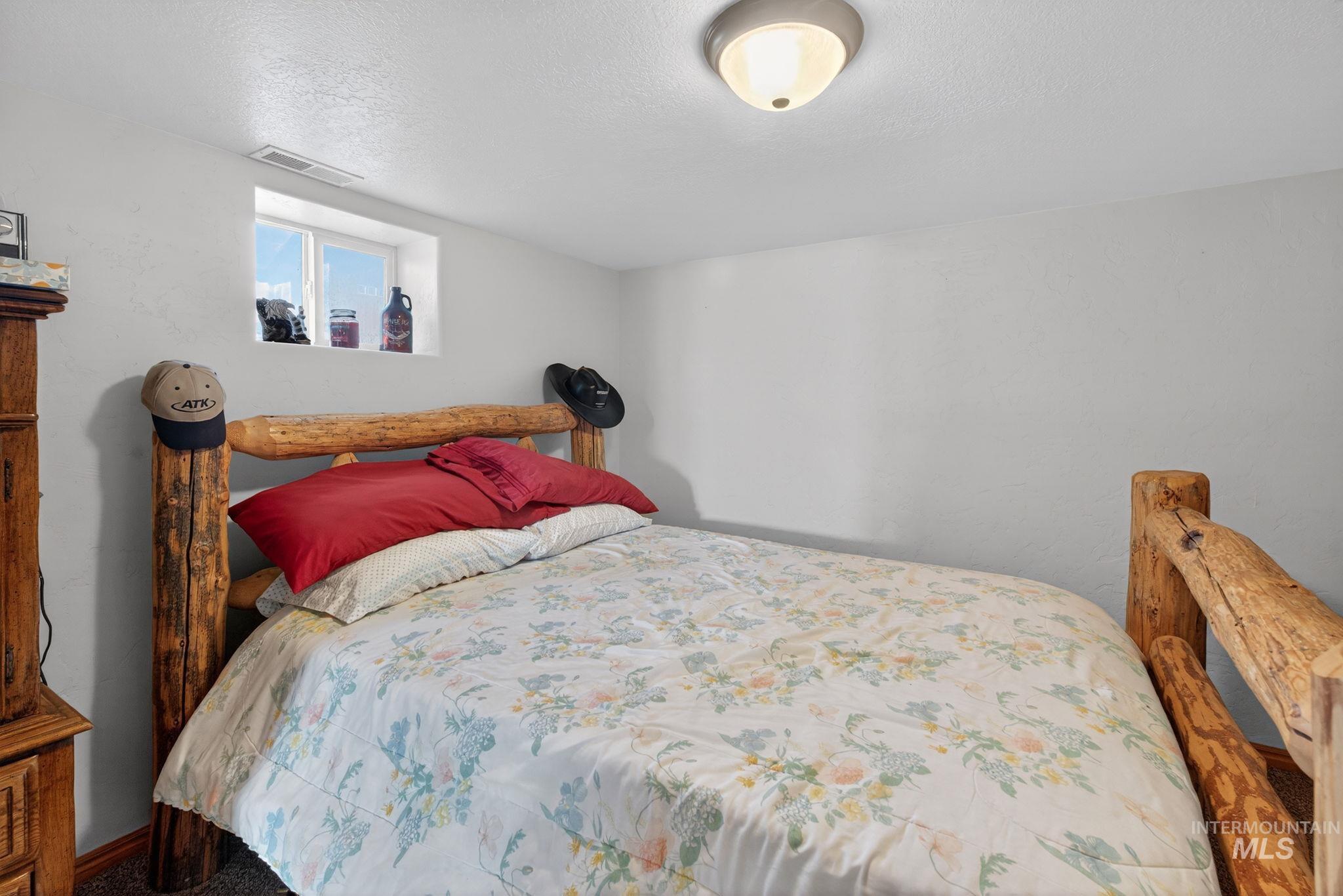49 S 4th W, Preston, Idaho 82363, 3 Bedrooms, 1 Bathroom, Residential For Sale, Price $390,000,MLS 98991231