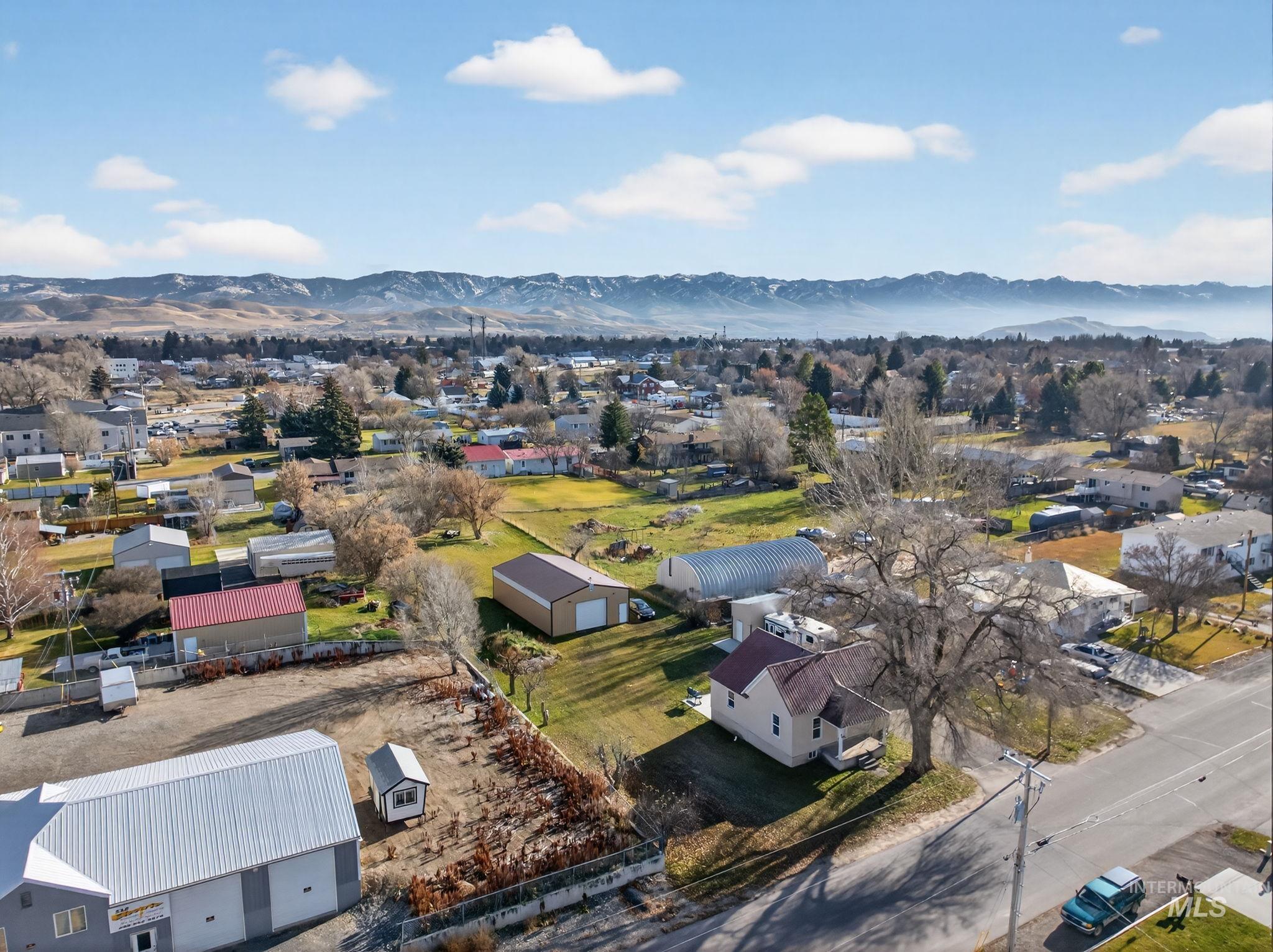 49 S 4th W, Preston, Idaho 82363, 3 Bedrooms, 1 Bathroom, Residential For Sale, Price $390,000,MLS 98991231