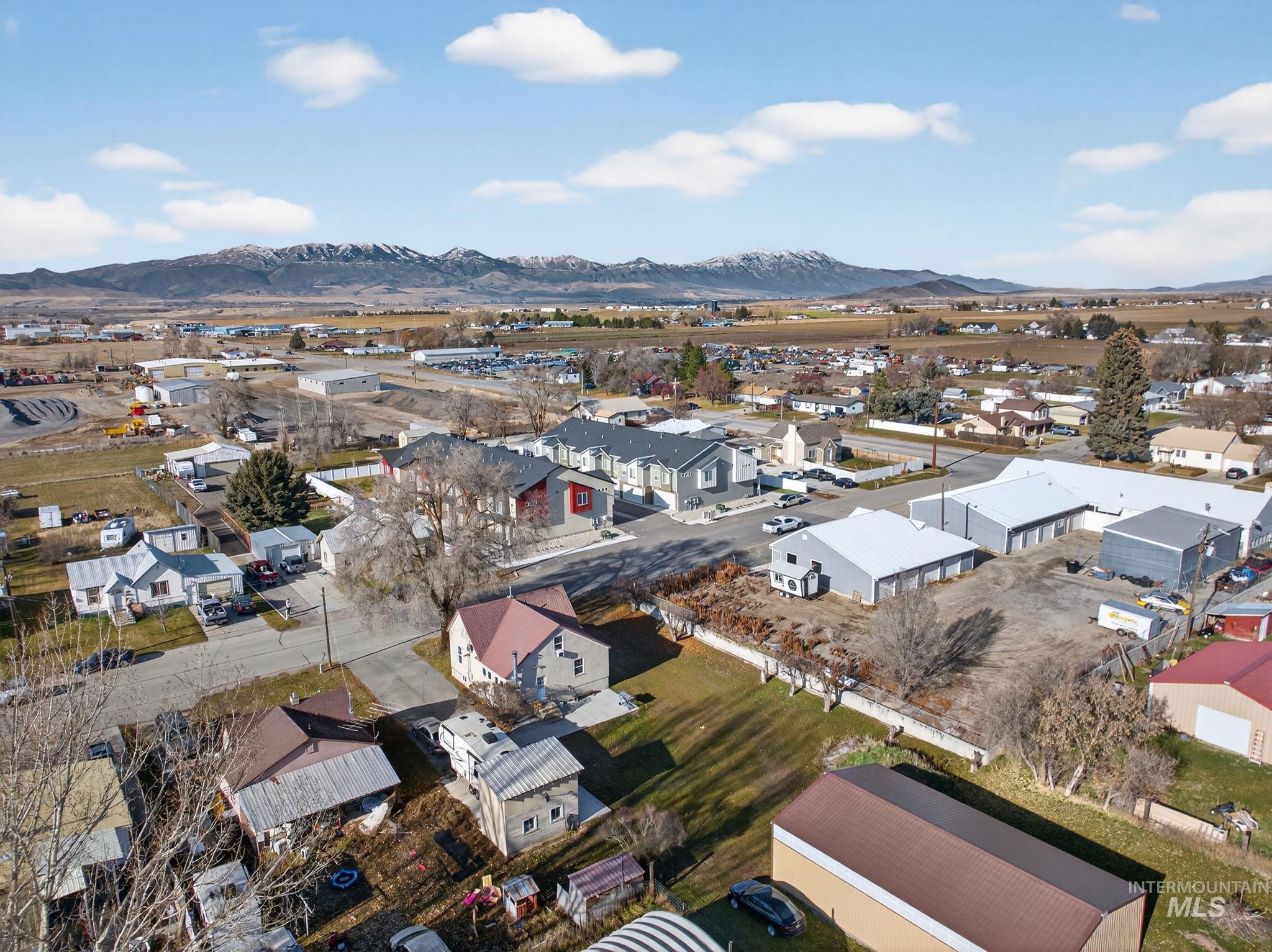 49 S 4th W, Preston, Idaho 82363, 3 Bedrooms, 1 Bathroom, Residential For Sale, Price $390,000,MLS 98991231