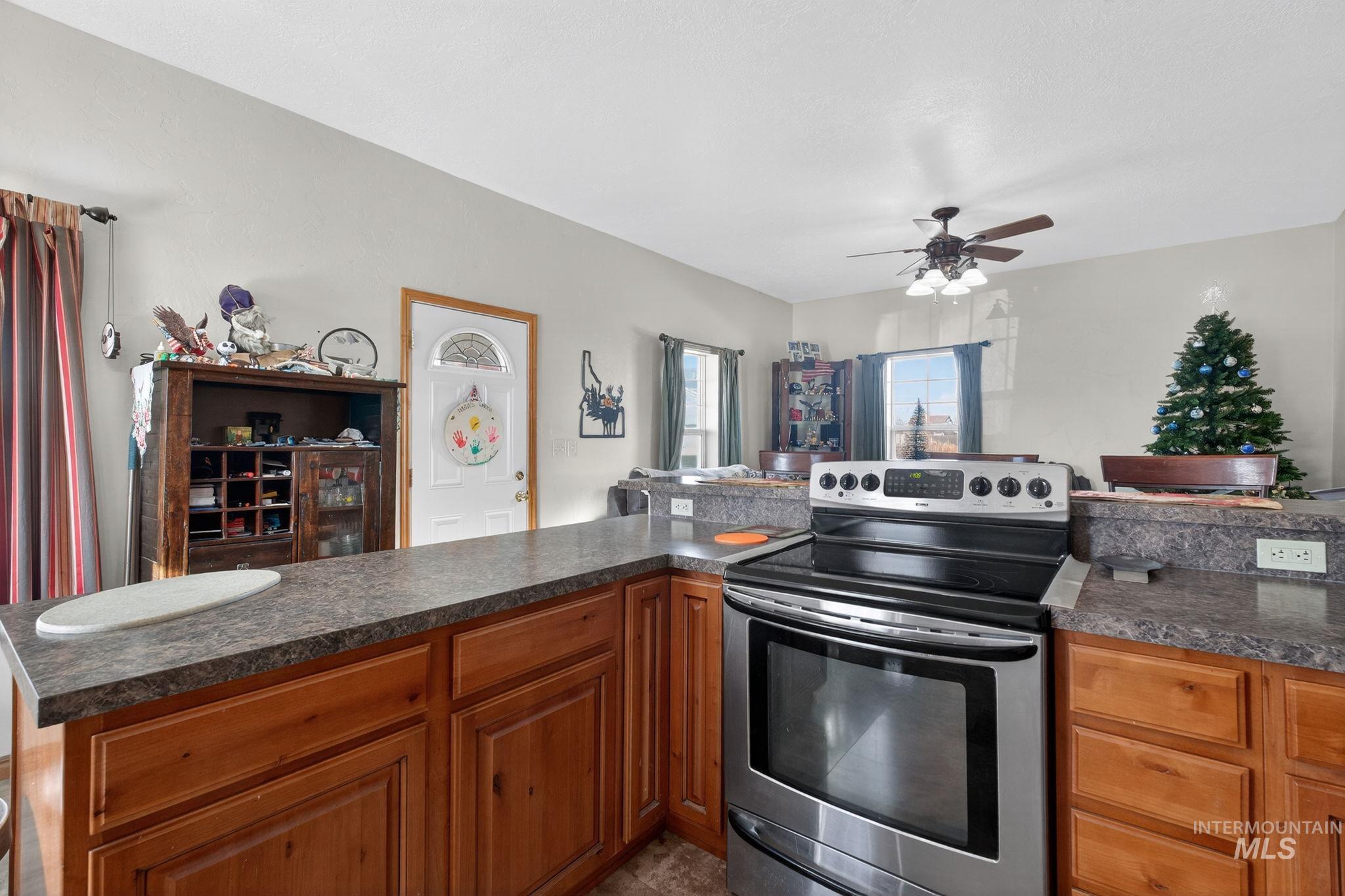 49 S 4th W, Preston, Idaho 82363, 3 Bedrooms, 1 Bathroom, Residential For Sale, Price $390,000,MLS 98991231