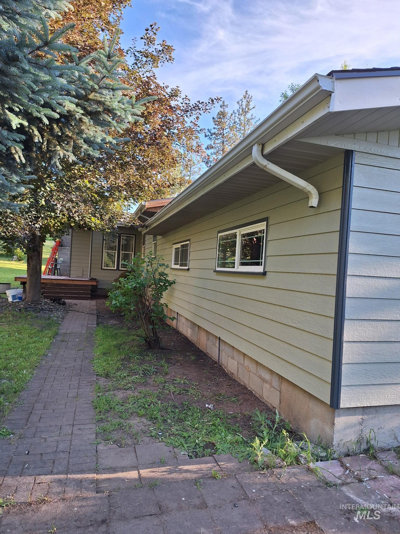 151 Schilltop Drive, Kamiah, Idaho 83536, 3 Bedrooms, 2 Bathrooms, Residential For Sale, Price $646,000, 98991240