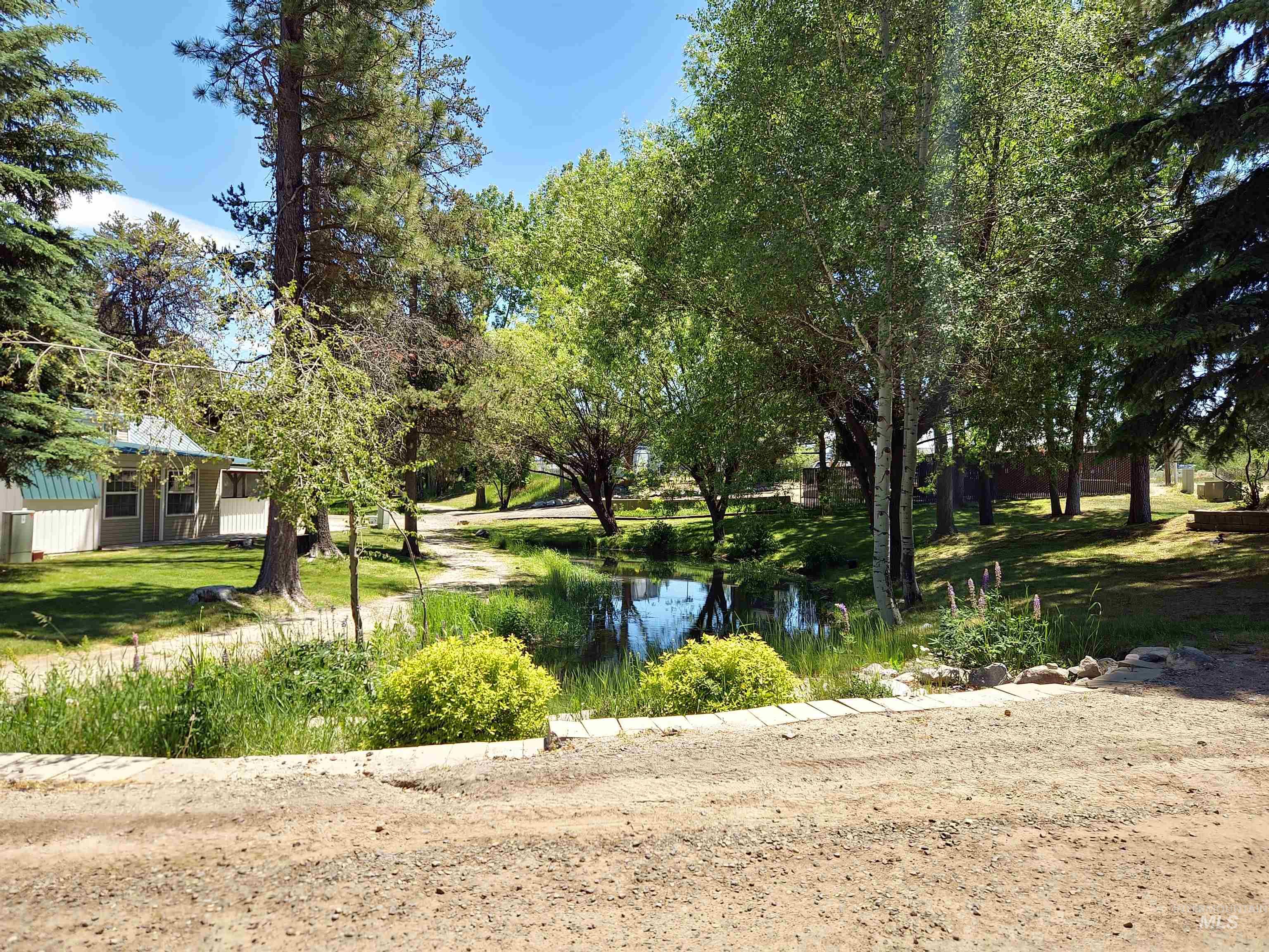 514 Sawyer St, Cascade, Idaho 83611, 2 Bedrooms, 1 Bathroom, Residential For Sale, Price $149,900, 98991262