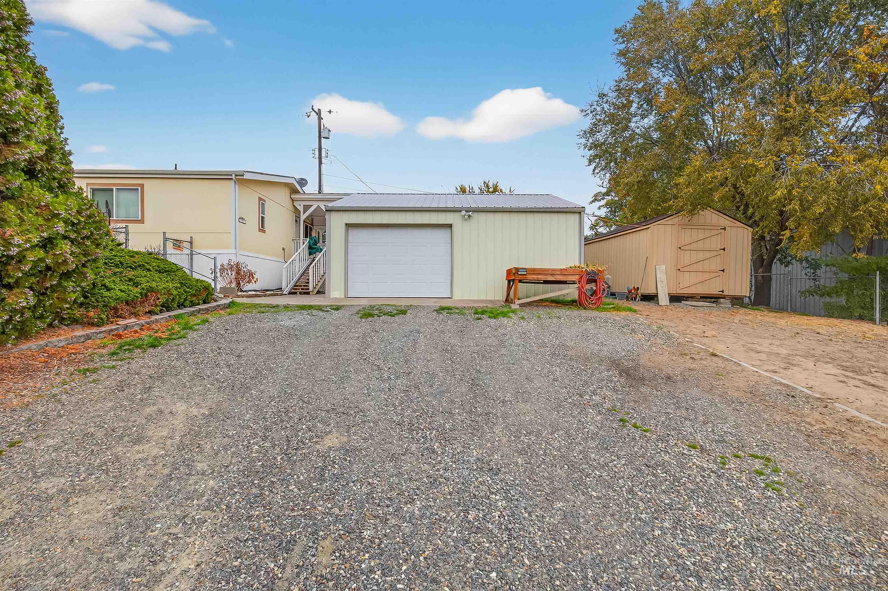1042 Bridger Lane, Clarkston, Washington 99403, 3 Bedrooms, 2 Bathrooms, Residential For Sale, Price $355,000, 98991269
