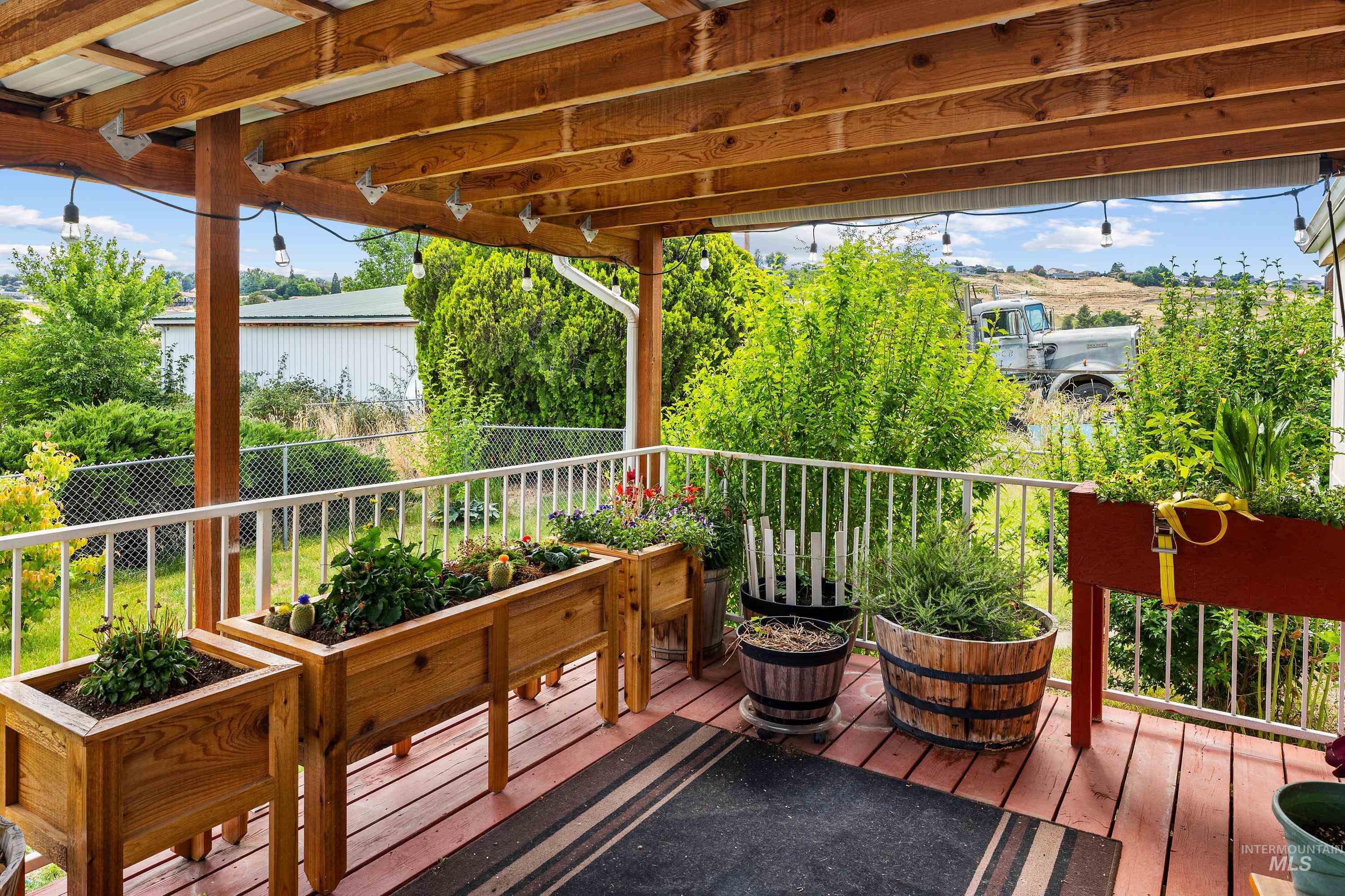 1042 Bridger Lane, Clarkston, Washington 99403, 3 Bedrooms, 2 Bathrooms, Residential For Sale, Price $355,000, 98991269