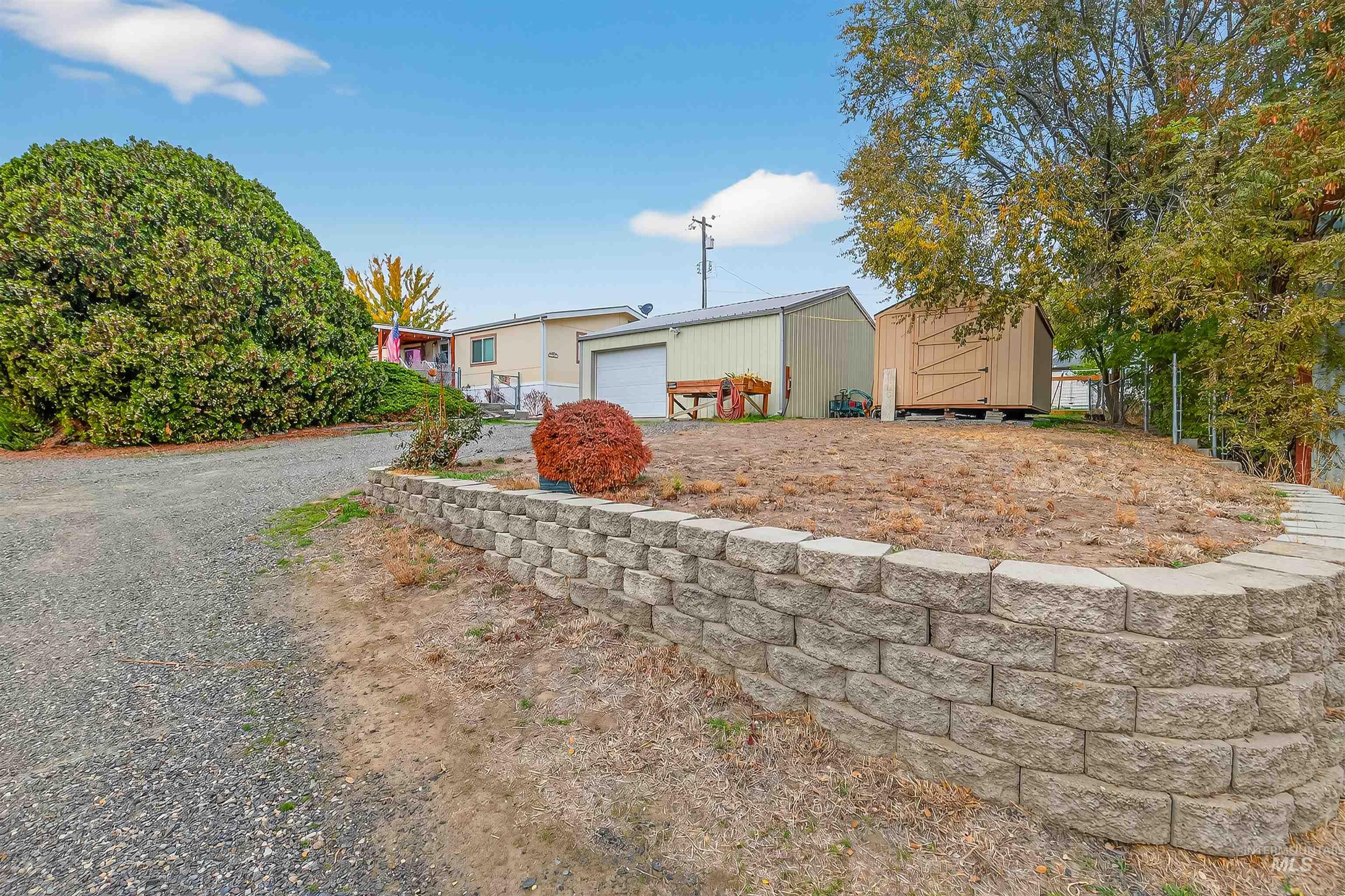 1042 Bridger Lane, Clarkston, Washington 99403, 3 Bedrooms, 2 Bathrooms, Residential For Sale, Price $355,000, 98991269