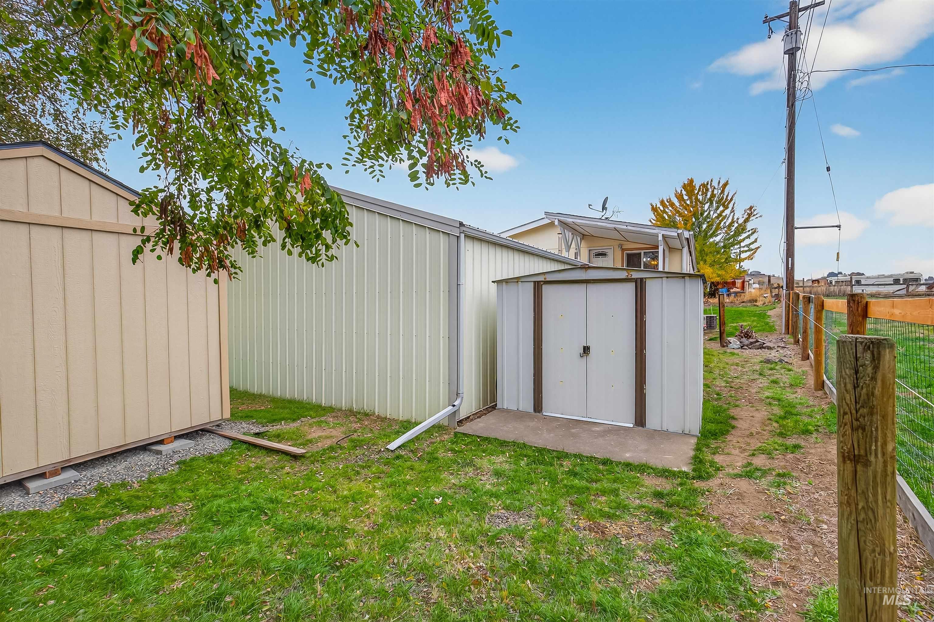 1042 Bridger Lane, Clarkston, Washington 99403, 3 Bedrooms, 2 Bathrooms, Residential For Sale, Price $355,000, 98991269