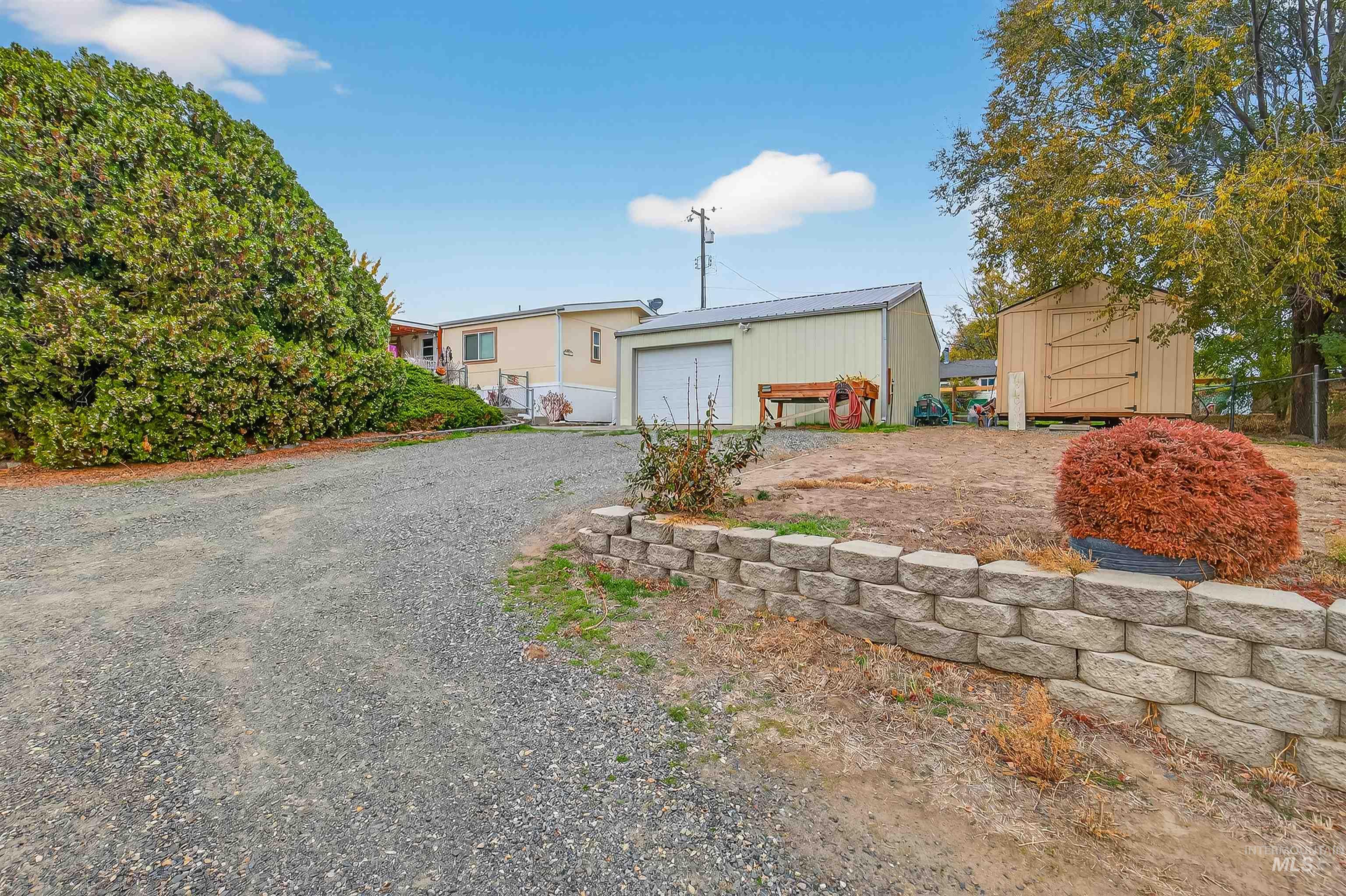 1042 Bridger Lane, Clarkston, Washington 99403, 3 Bedrooms, 2 Bathrooms, Residential For Sale, Price $355,000, 98991269