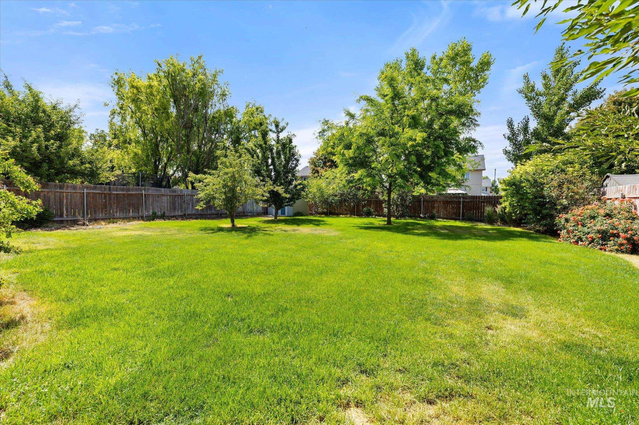 4401 E Burgundy Dr, Nampa, Idaho 83686, 3 Bedrooms, 2.5 Bathrooms, Residential For Sale, Price $440,000,MLS 98991275