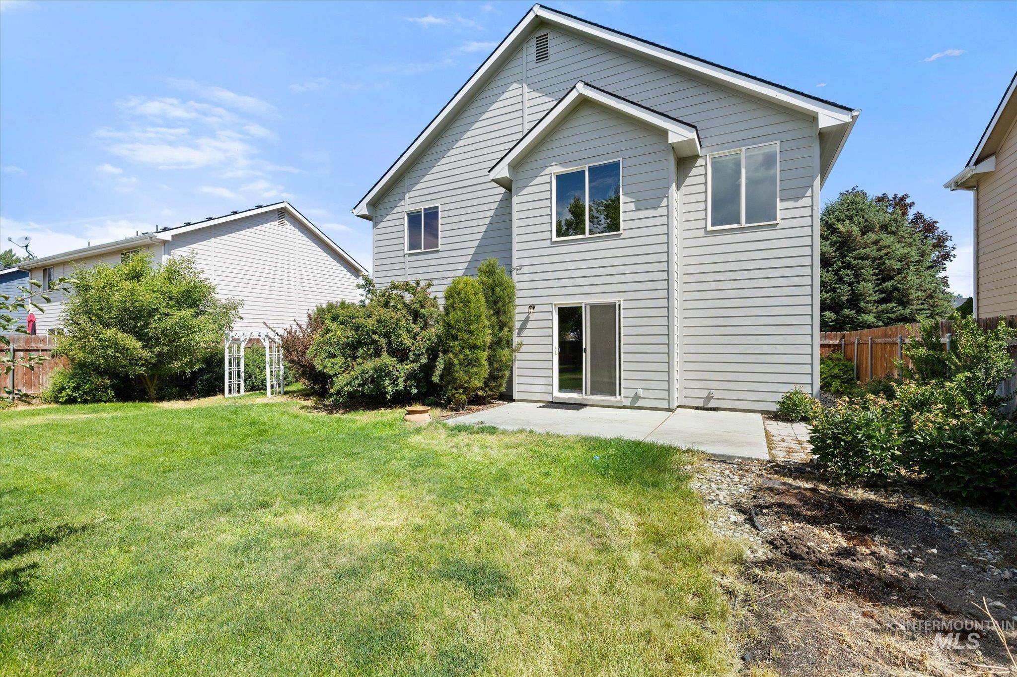 4401 E Burgundy Dr, Nampa, Idaho 83686, 3 Bedrooms, 2.5 Bathrooms, Residential For Sale, Price $440,000,MLS 98991275