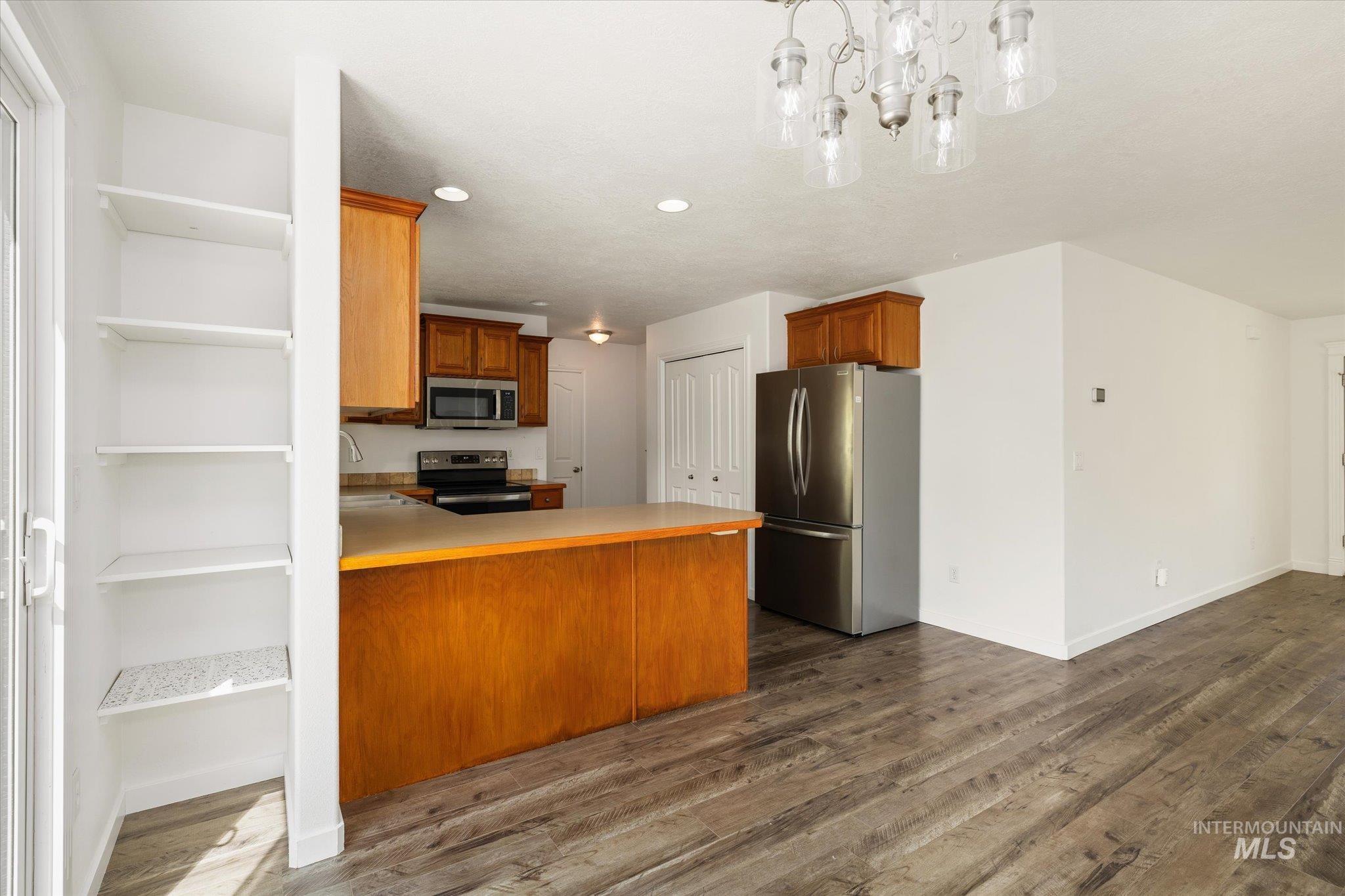 4401 E Burgundy Dr, Nampa, Idaho 83686, 3 Bedrooms, 2.5 Bathrooms, Residential For Sale, Price $440,000,MLS 98991275