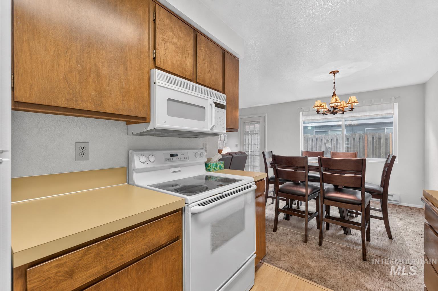 812 Carico Court, McCall, Idaho 83638, 3 Bedrooms, 1.5 Bathrooms, Residential For Sale, Price $440,000,MLS 98991277