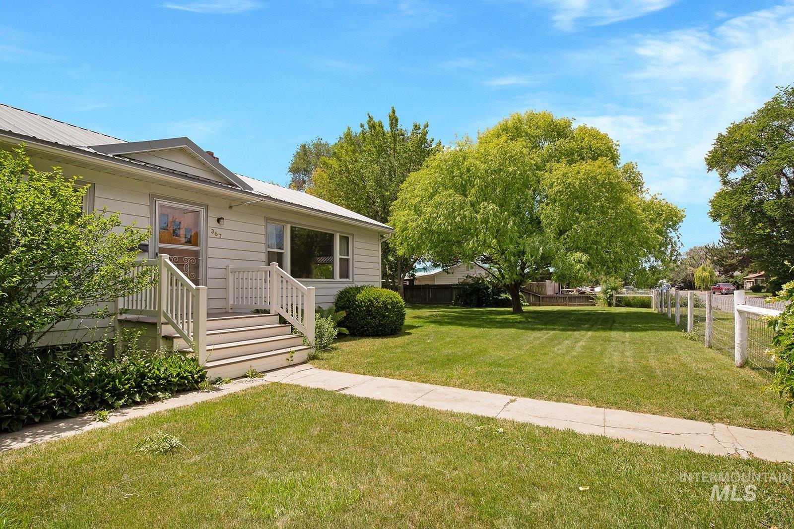 367 E Avenue C, Wendell, Idaho 83355, 3 Bedrooms, 1 Bathroom, Residential For Sale, Price $349,000,MLS 98991285