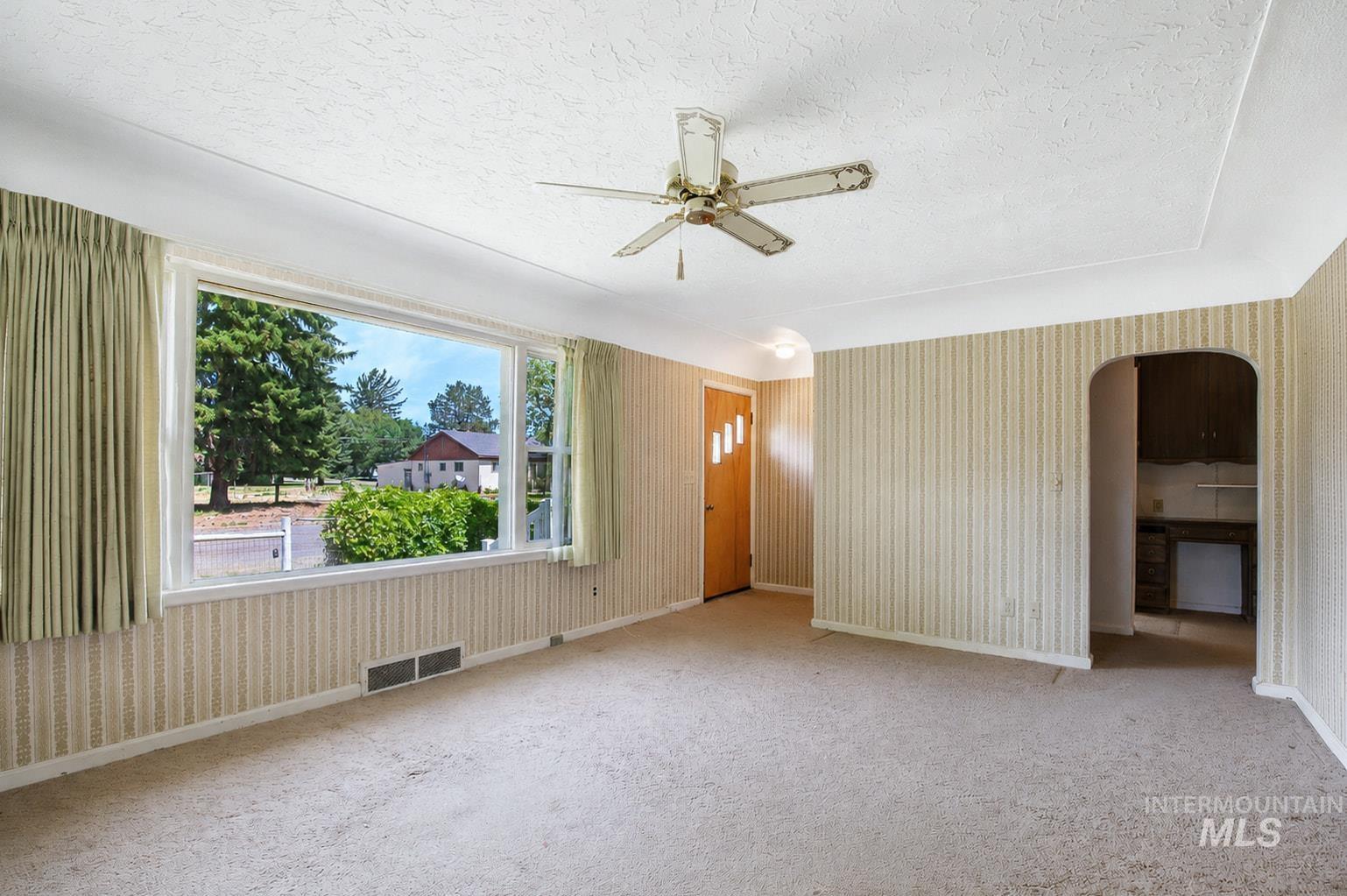 367 E Avenue C, Wendell, Idaho 83355, 3 Bedrooms, 1 Bathroom, Residential For Sale, Price $349,000,MLS 98991285
