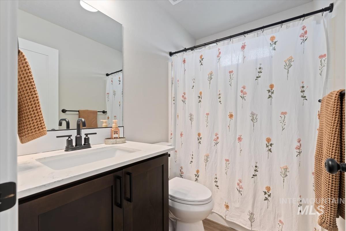 2402 Day Dr, Fruitland, Idaho 83619, 3 Bedrooms, 2 Bathrooms, Residential For Sale, Price $435,000,MLS 98991291