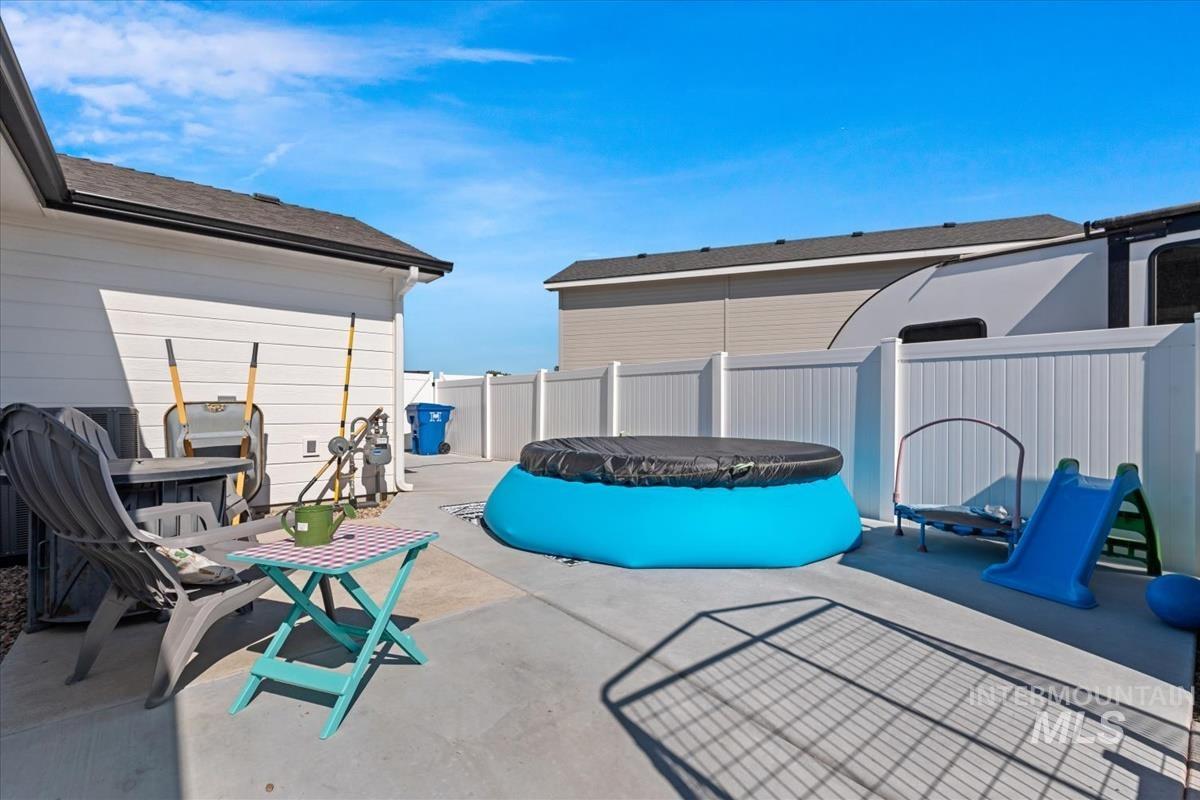 2402 Day Dr, Fruitland, Idaho 83619, 3 Bedrooms, 2 Bathrooms, Residential For Sale, Price $435,000,MLS 98991291