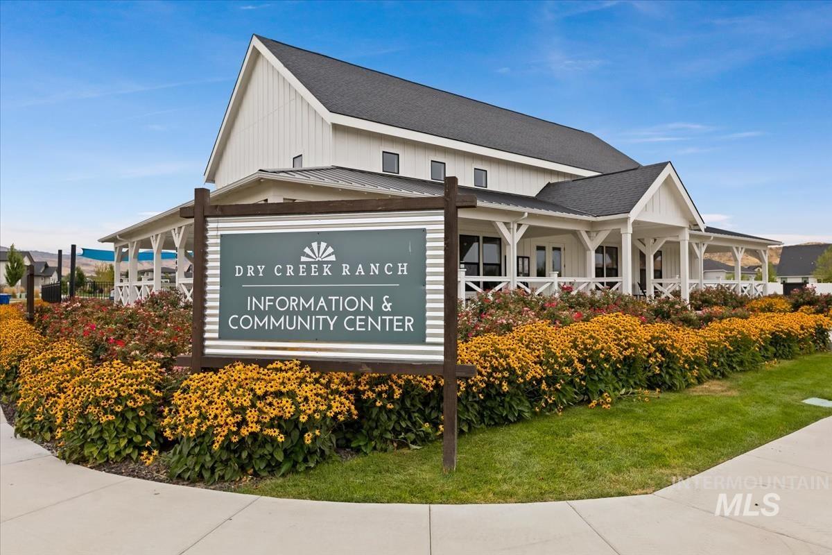 9622 W Sparks Lake Ct, Boise, Idaho 83714, 3 Bedrooms, 2 Bathrooms, Residential For Sale, Price $1,099,000, 98991293
