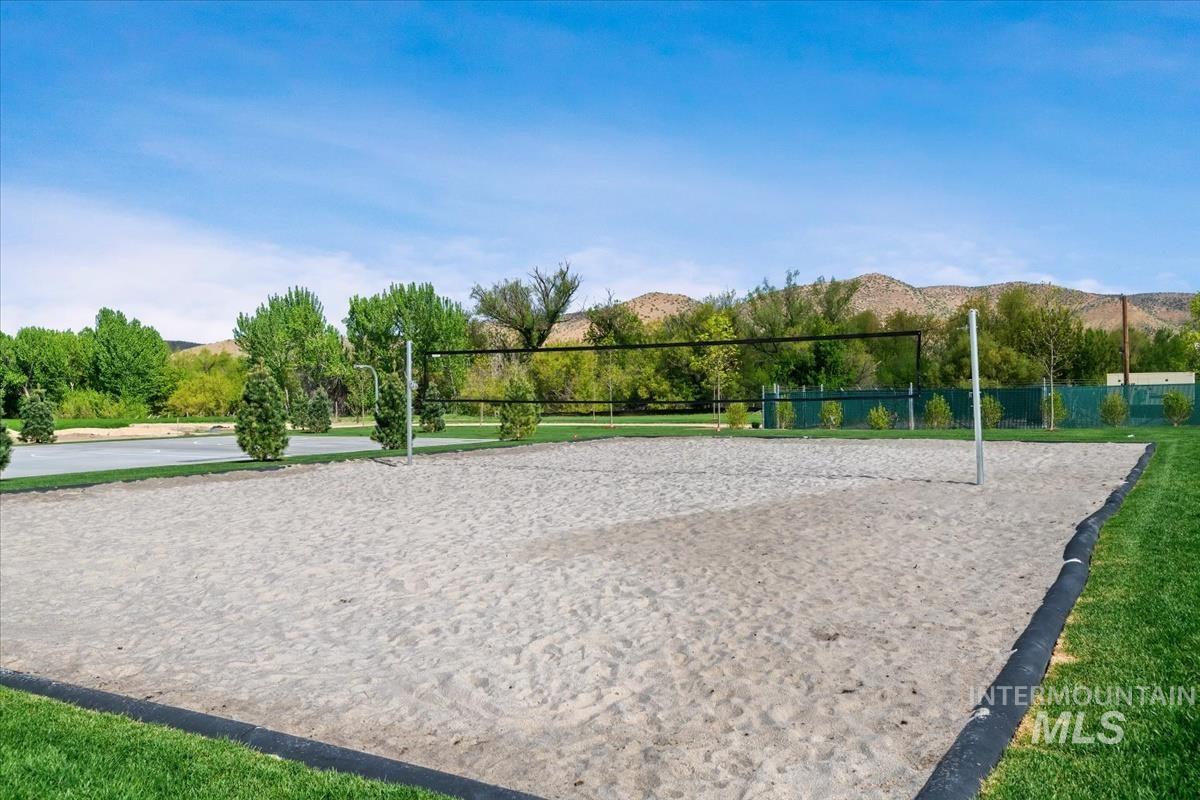 9622 W Sparks Lake Ct, Boise, Idaho 83714, 3 Bedrooms, 2 Bathrooms, Residential For Sale, Price $1,099,000, 98991293
