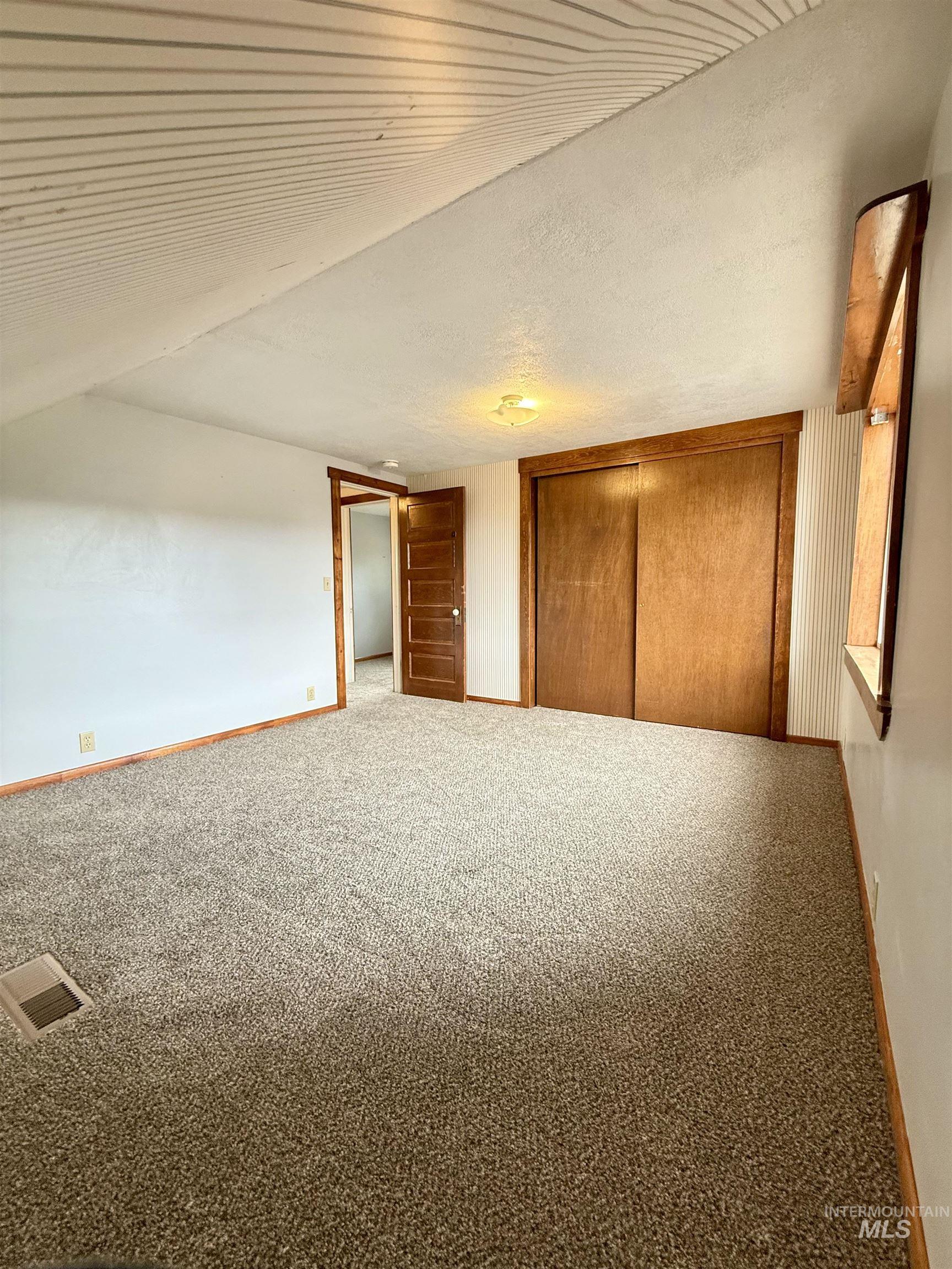 1018 S Eisenhower St, Jerome, Idaho 83338, 4 Bedrooms, 2 Bathrooms, Residential For Sale, Price $279,900,MLS 98991294