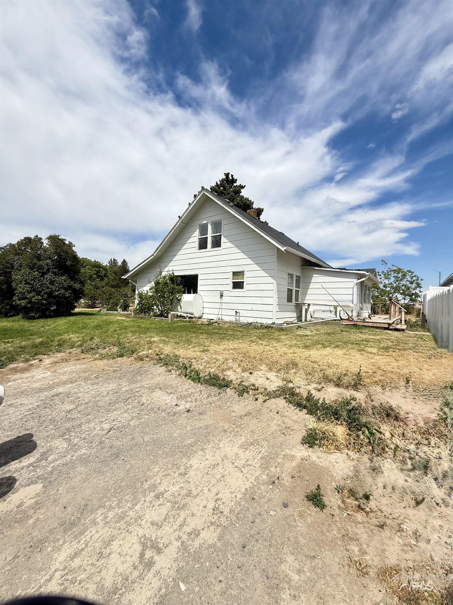 1018 S Eisenhower St, Jerome, Idaho 83338, 4 Bedrooms, 2 Bathrooms, Residential For Sale, Price $279,900,MLS 98991294