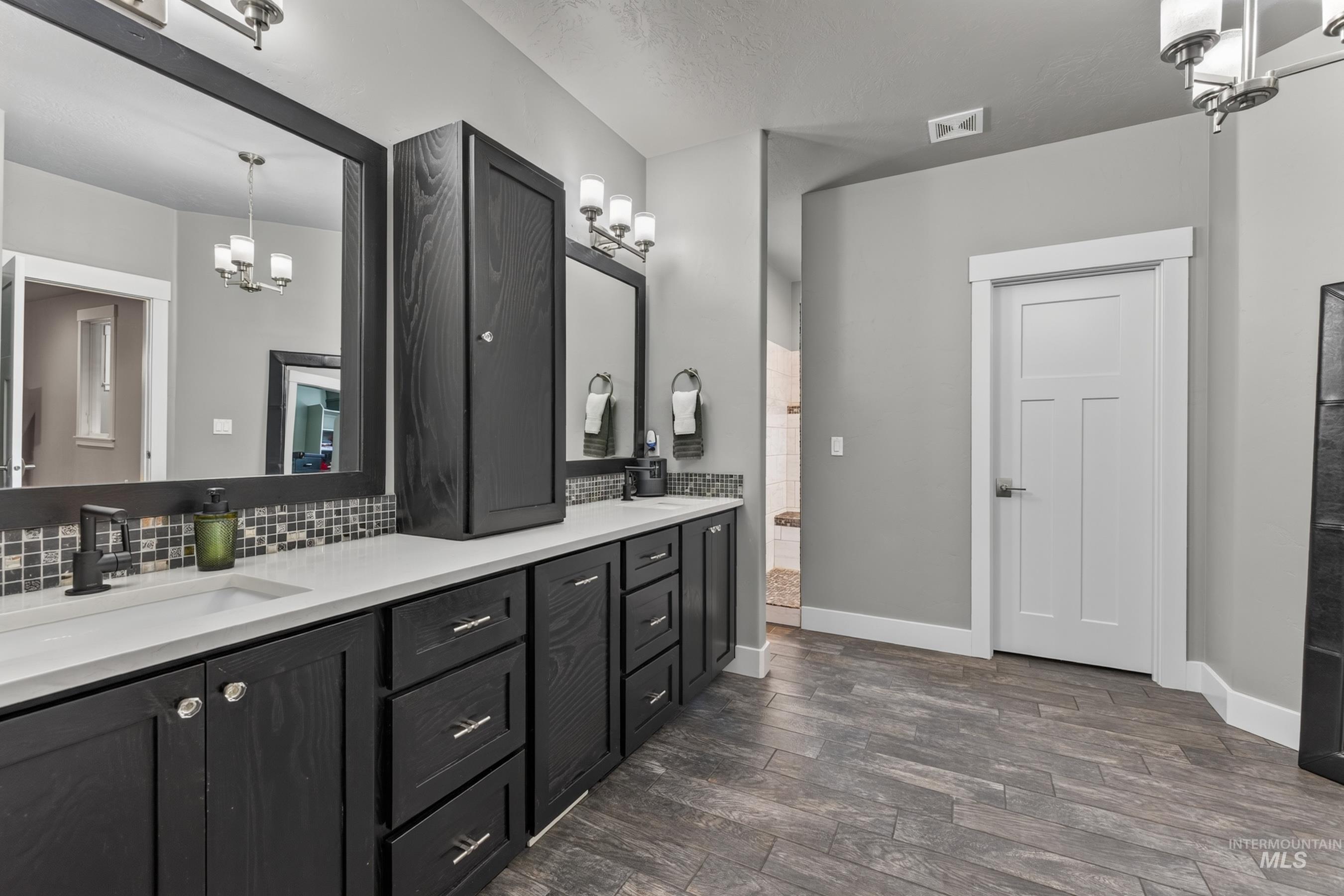 1003 Violet Way, McCall, Idaho 83638, 3 Bedrooms, 3 Bathrooms, Residential For Sale, Price $1,250,000, 98991295