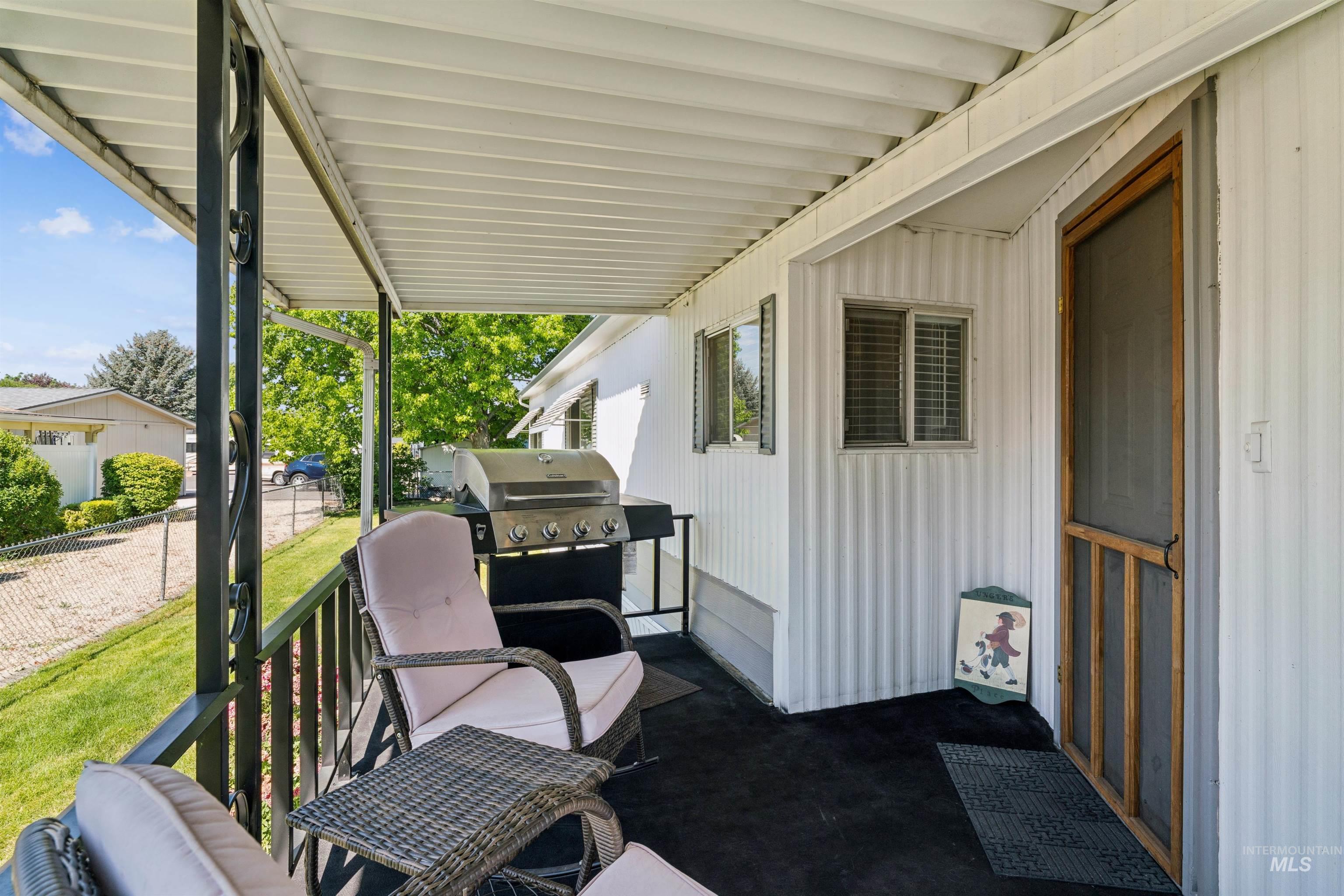 140 N Rainbow Dr, Boise, Idaho 83713, 2 Bedrooms, 2 Bathrooms, Residential For Sale, Price $117,000, 98991299