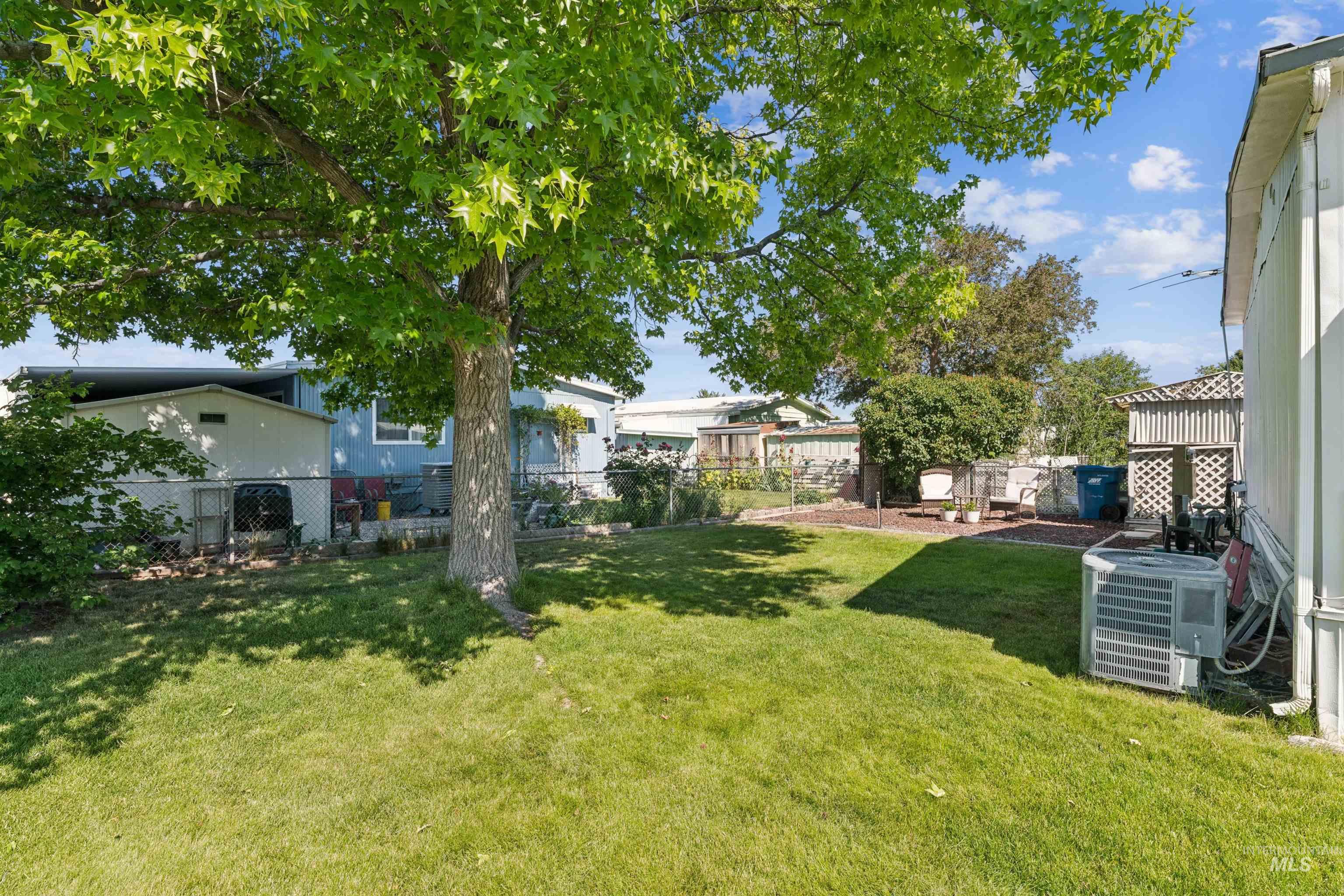 140 N Rainbow Dr, Boise, Idaho 83713, 2 Bedrooms, 2 Bathrooms, Residential For Sale, Price $117,000, 98991299