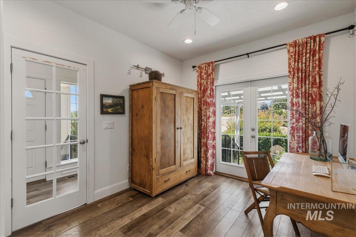 4782 N Echo Summit Way, Star, Idaho 83699, 4 Bedrooms, 3.5 Bathrooms, Residential For Sale, Price $1,250,000, 98991304