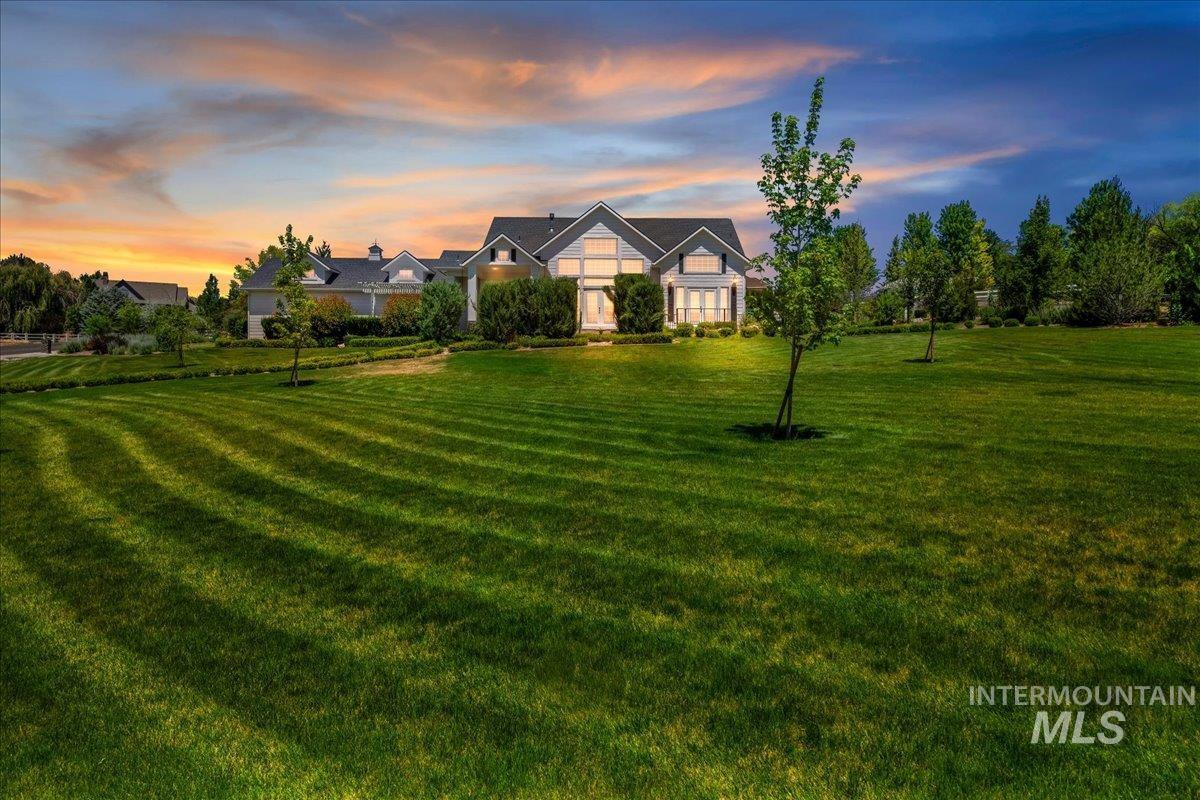 4782 N Echo Summit Way, Star, Idaho 83699, 4 Bedrooms, 3.5 Bathrooms, Residential For Sale, Price $1,125,500,MLS 98991304