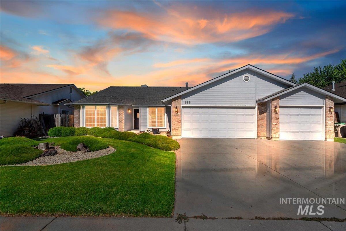 5651 N Crimson Way, Boise, Idaho 83703, 4 Bedrooms, 2 Bathrooms, Residential For Sale, Price $630,000,MLS 98991311