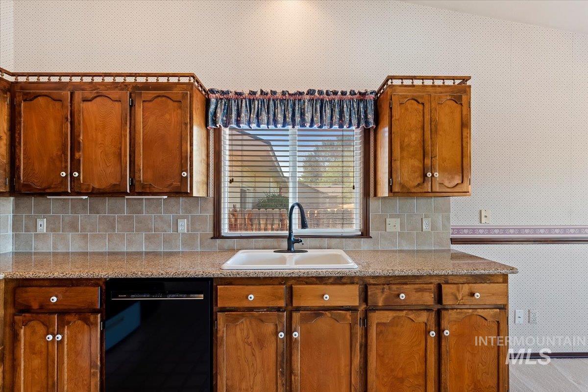 5651 N Crimson Way, Boise, Idaho 83703, 4 Bedrooms, 2 Bathrooms, Residential For Sale, Price $630,000,MLS 98991311