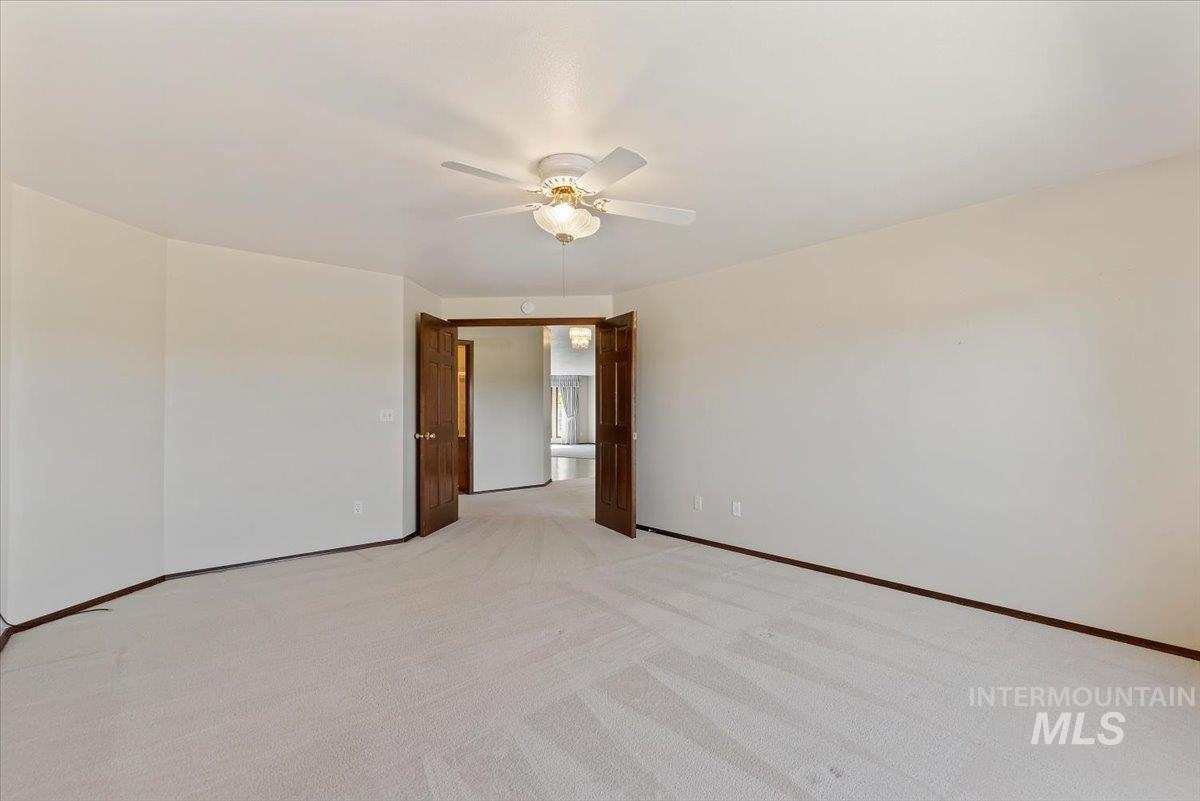 5651 N Crimson Way, Boise, Idaho 83703, 4 Bedrooms, 2 Bathrooms, Residential For Sale, Price $630,000,MLS 98991311