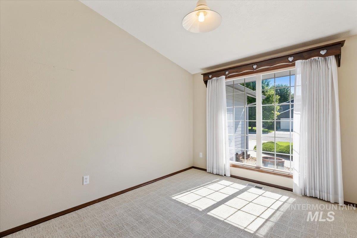 5651 N Crimson Way, Boise, Idaho 83703, 4 Bedrooms, 2 Bathrooms, Residential For Sale, Price $630,000,MLS 98991311