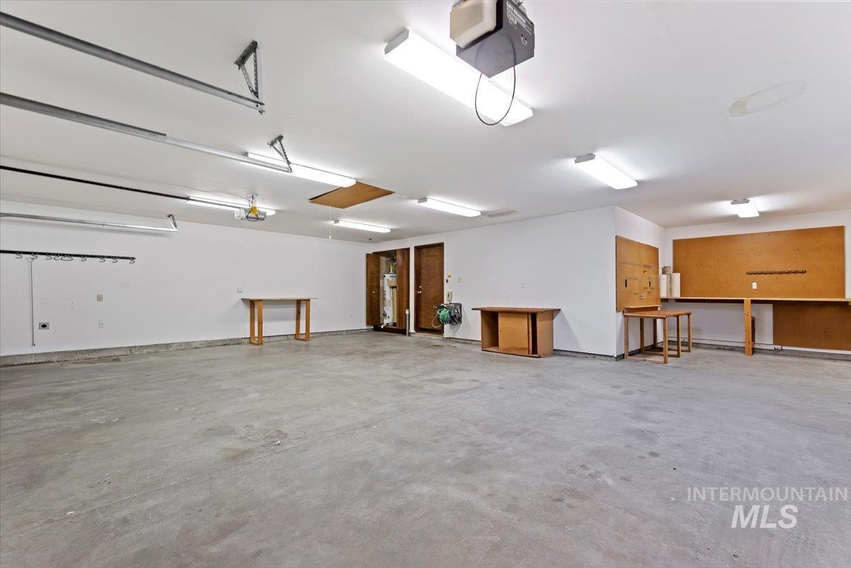 5651 N Crimson Way, Boise, Idaho 83703, 4 Bedrooms, 2 Bathrooms, Residential For Sale, Price $630,000,MLS 98991311
