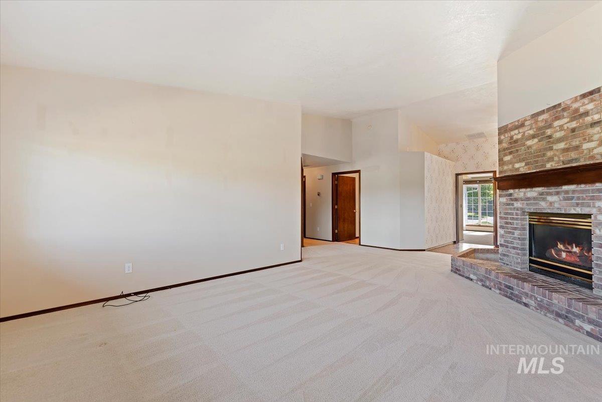 5651 N Crimson Way, Boise, Idaho 83703, 4 Bedrooms, 2 Bathrooms, Residential For Sale, Price $630,000,MLS 98991311