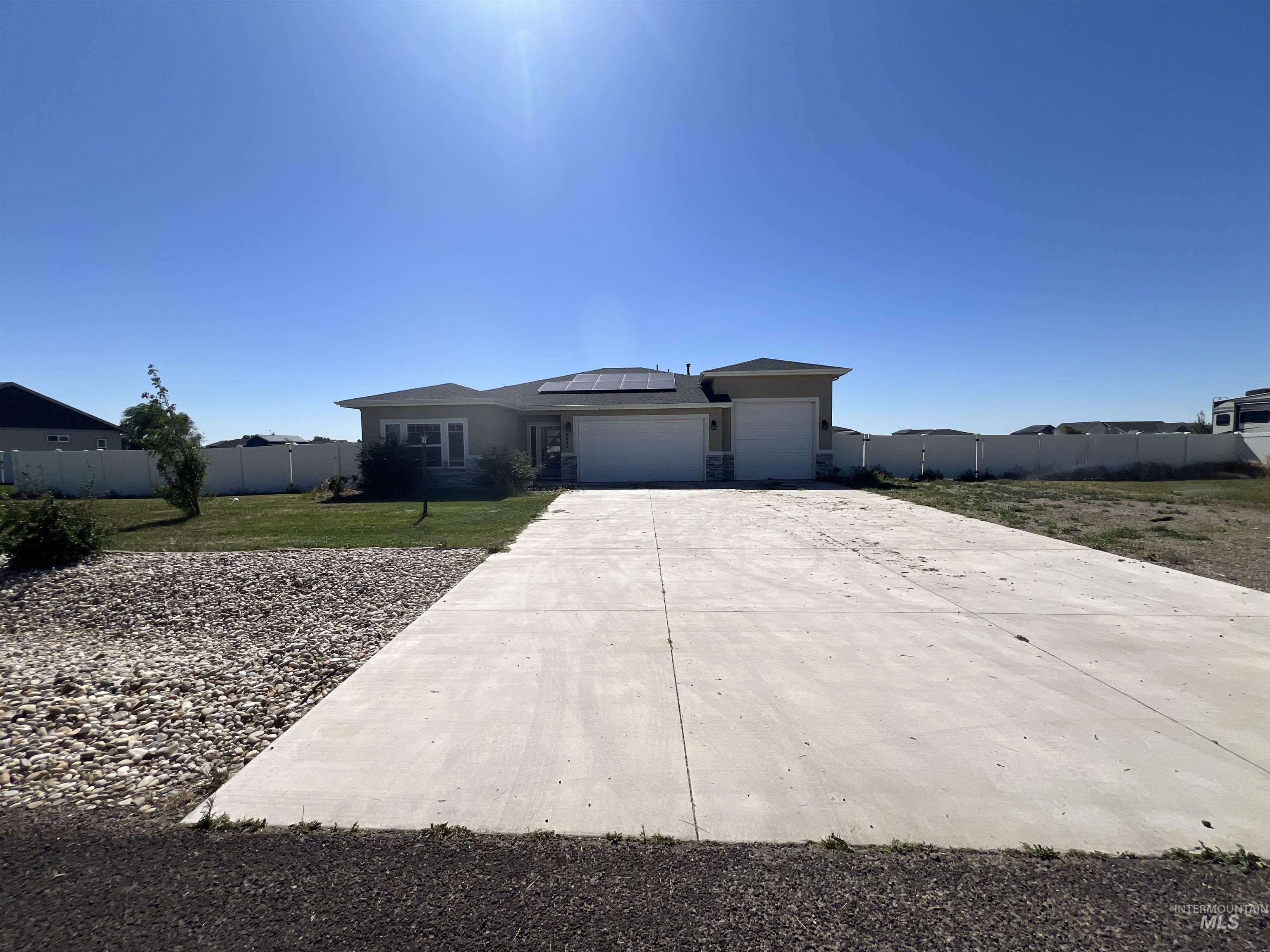 4535 Purple Sage Cir, Mountain Home, Idaho 83647, 3 Bedrooms, 2 Bathrooms, Residential For Sale, Price $624,900,MLS 98991312
