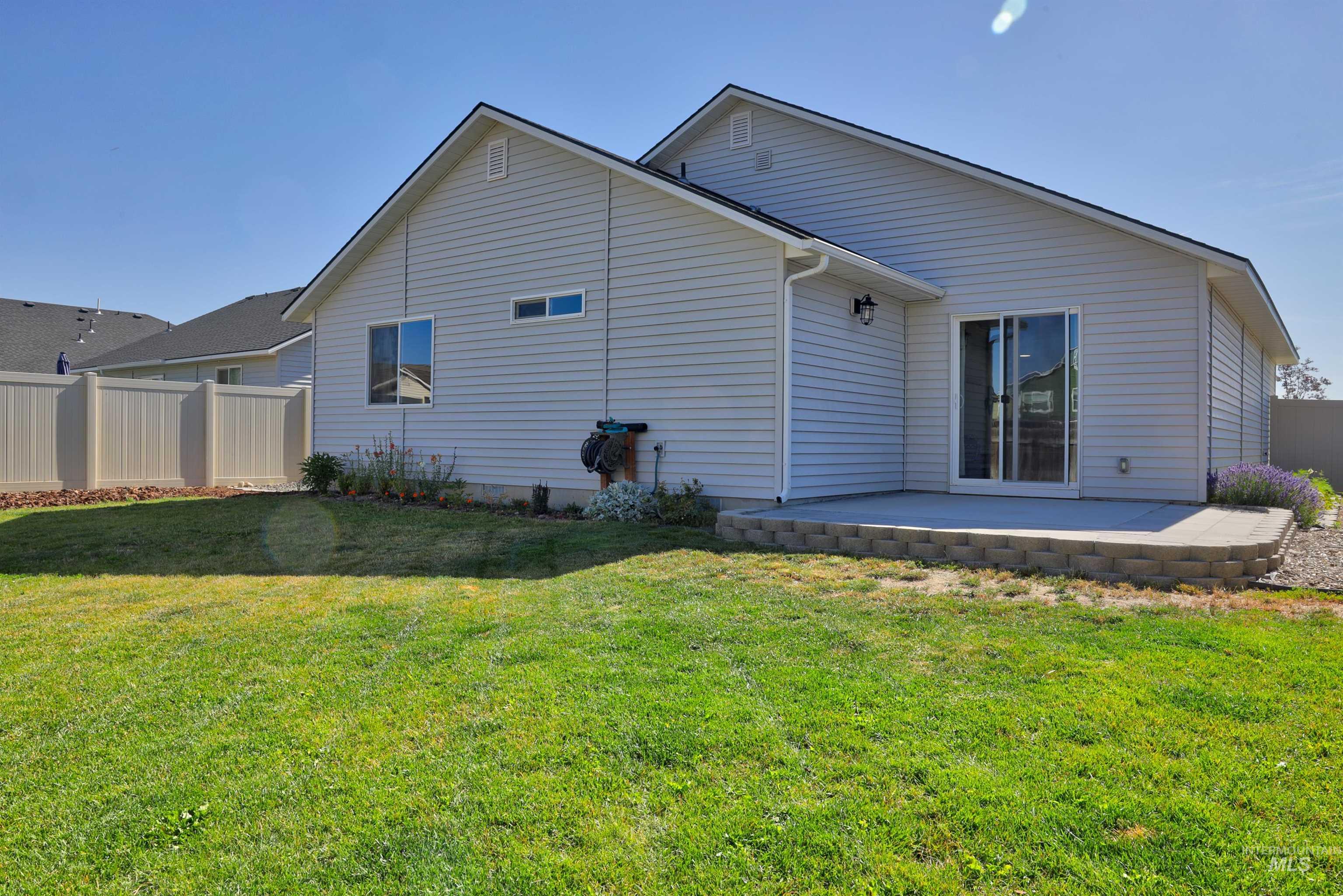 19687 Nanticoke Ave, Caldwell, Idaho 83605, 3 Bedrooms, 2 Bathrooms, Residential For Sale, Price $399,000,MLS 98991314