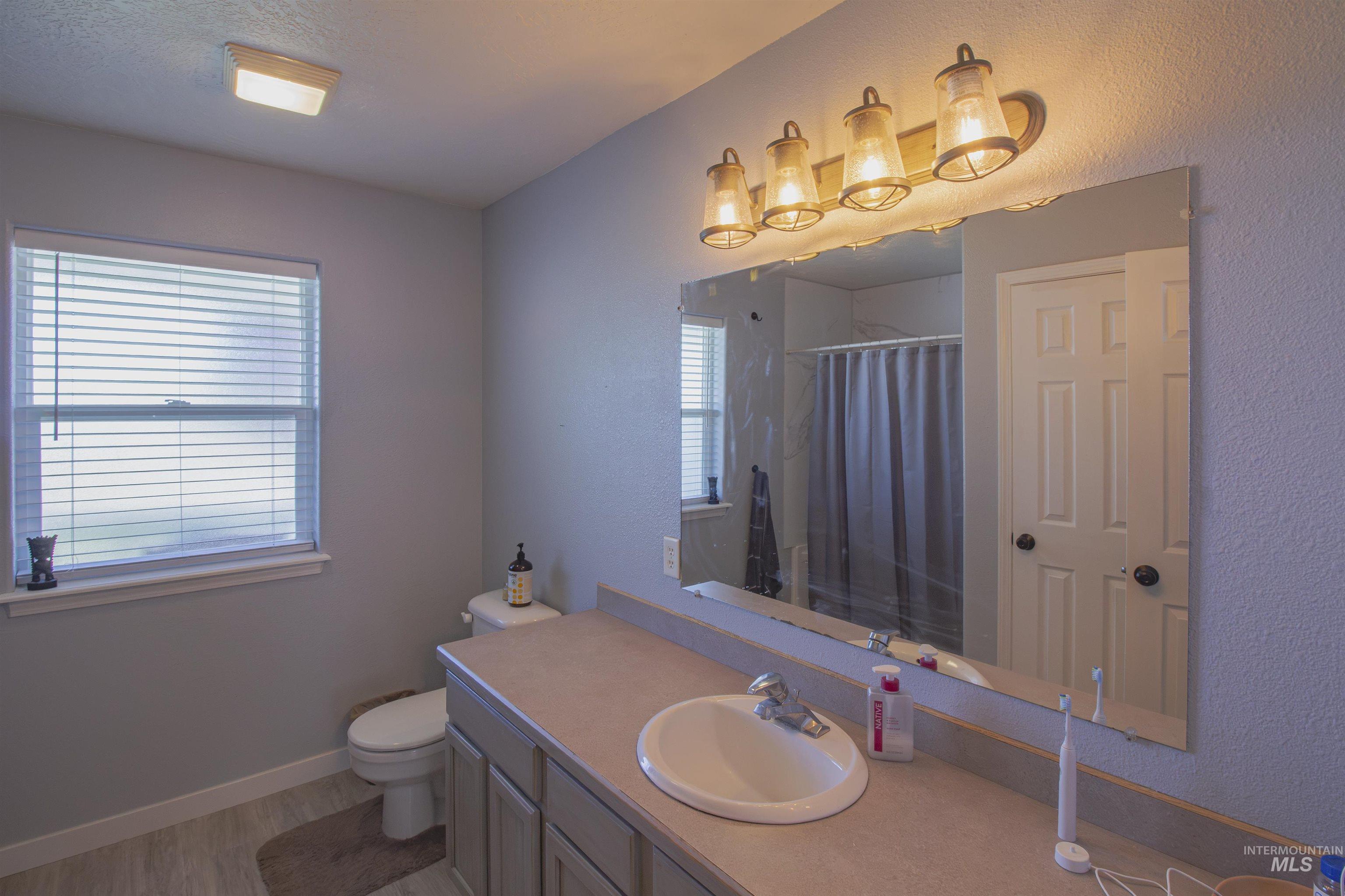 2480 W 9th Street, Weiser, Idaho 83672, 4 Bedrooms, 2 Bathrooms, Residential For Sale, Price $380,000, 98991320