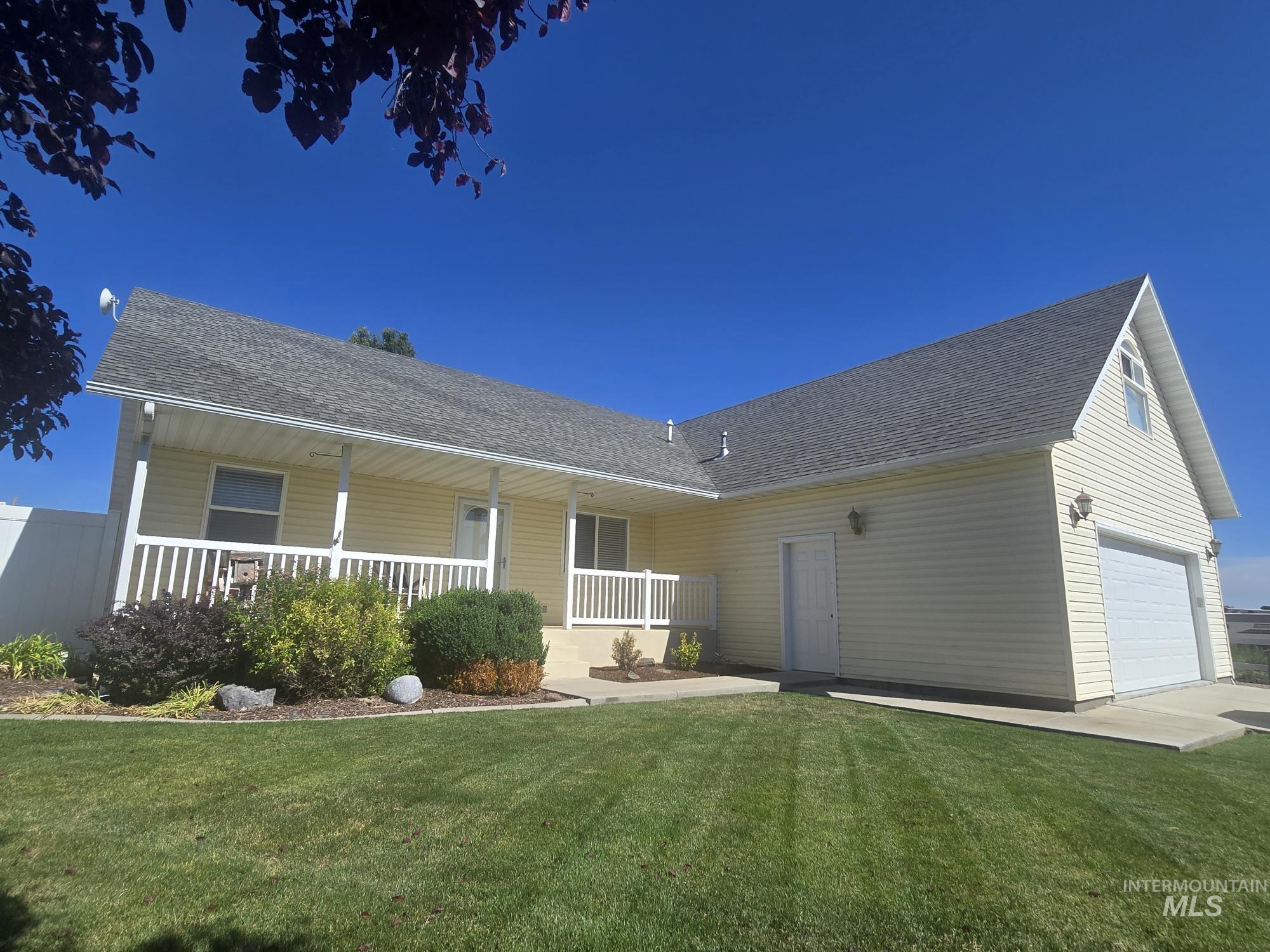 2480 W. 9th Street, Weiser, Idaho 83672, 4 Bedrooms, 2 Bathrooms, Residential For Sale, Price $380,000,MLS 98991320