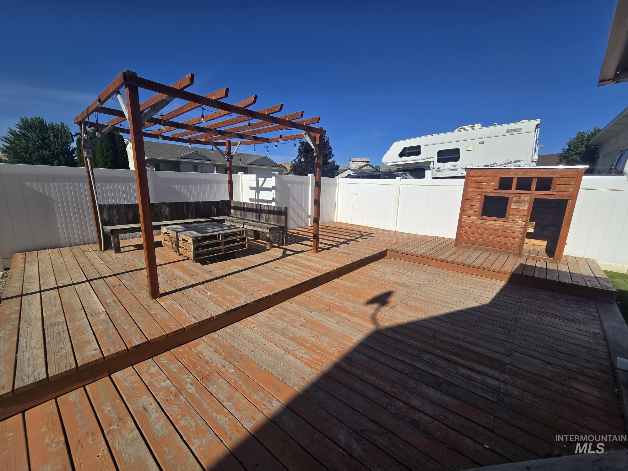 2480 W. 9th Street, Weiser, Idaho 83672, 4 Bedrooms, 2 Bathrooms, Residential For Sale, Price $380,000,MLS 98991320