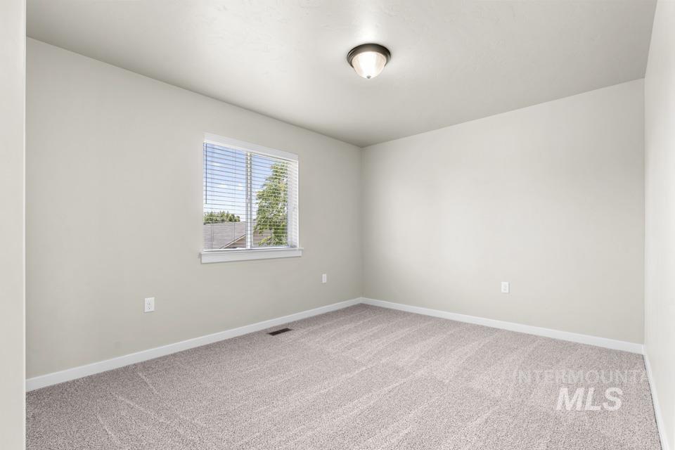 4688 N Park Crossing, Meridian, Idaho 83646, 4 Bedrooms, 2.5 Bathrooms, Residential For Sale, Price $539,950,MLS 98991321